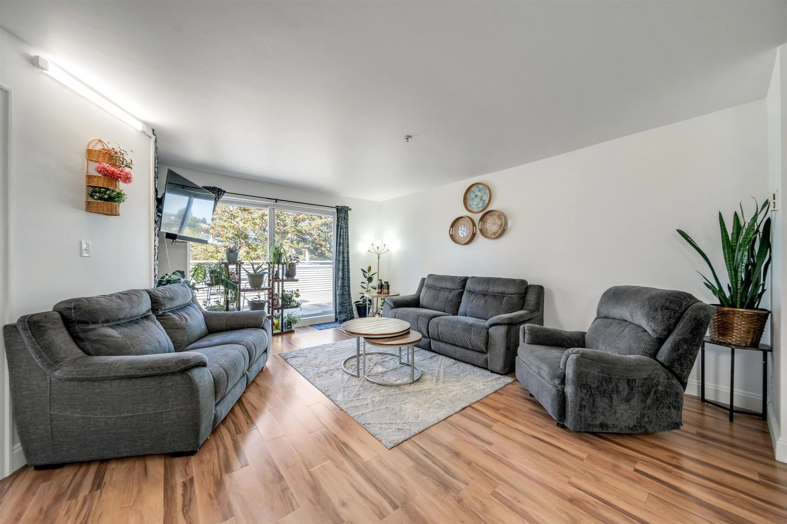 401 12110 80 Avenue