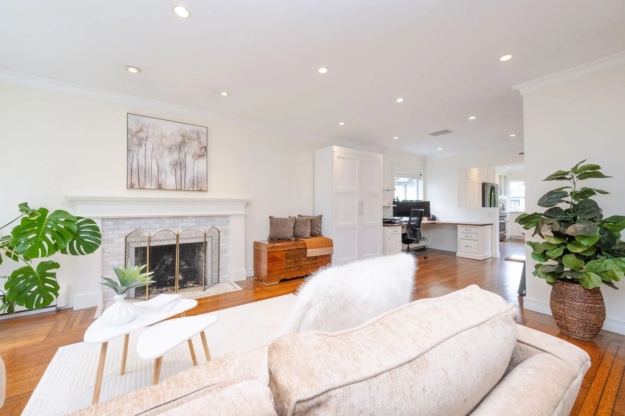 445 W 26th Street