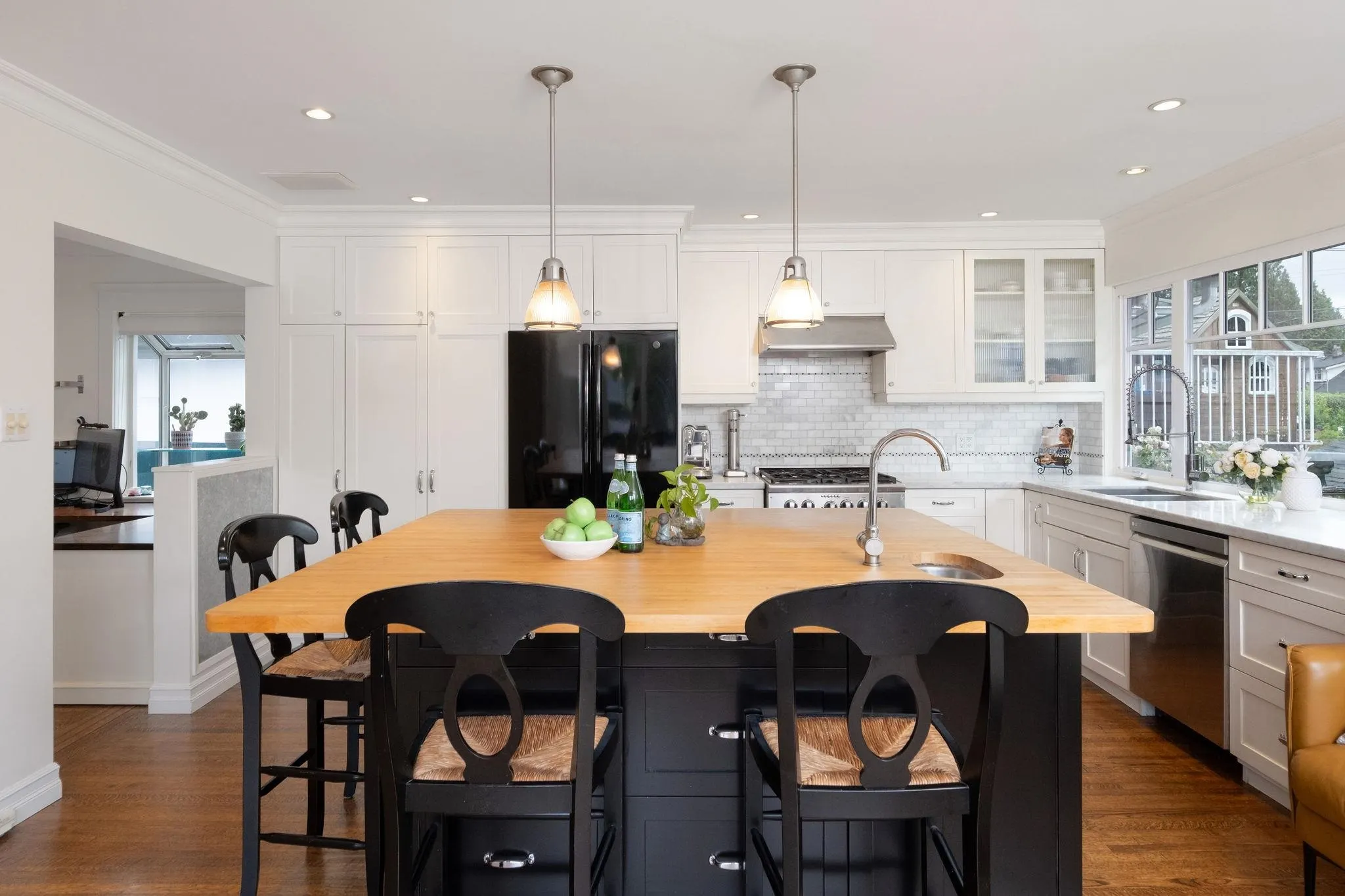 445 W 26th Street