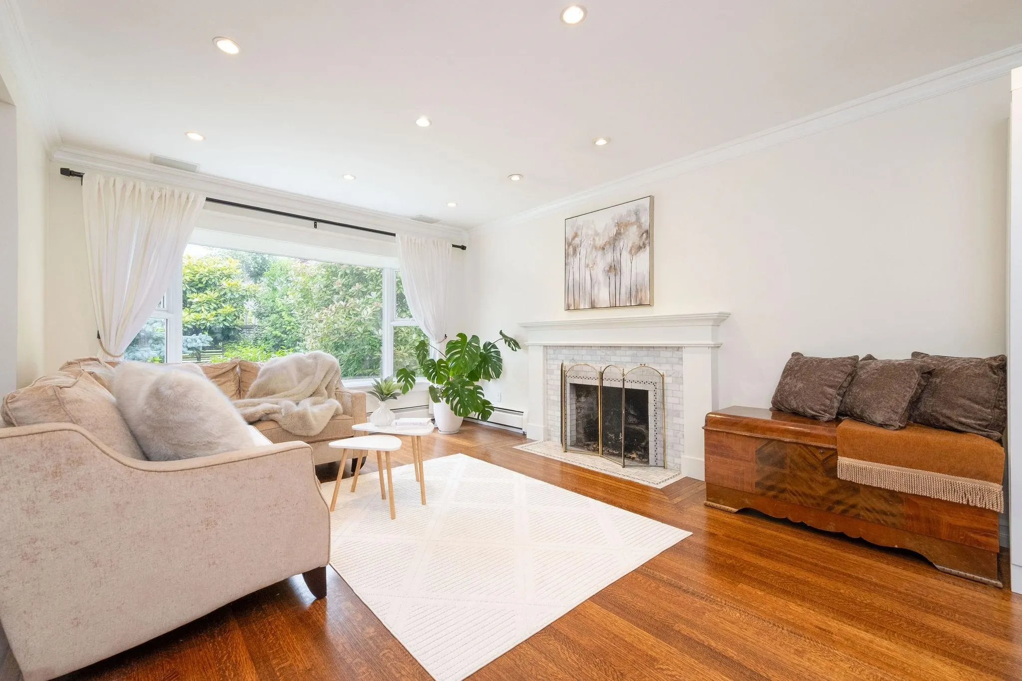 445 W 26th Street