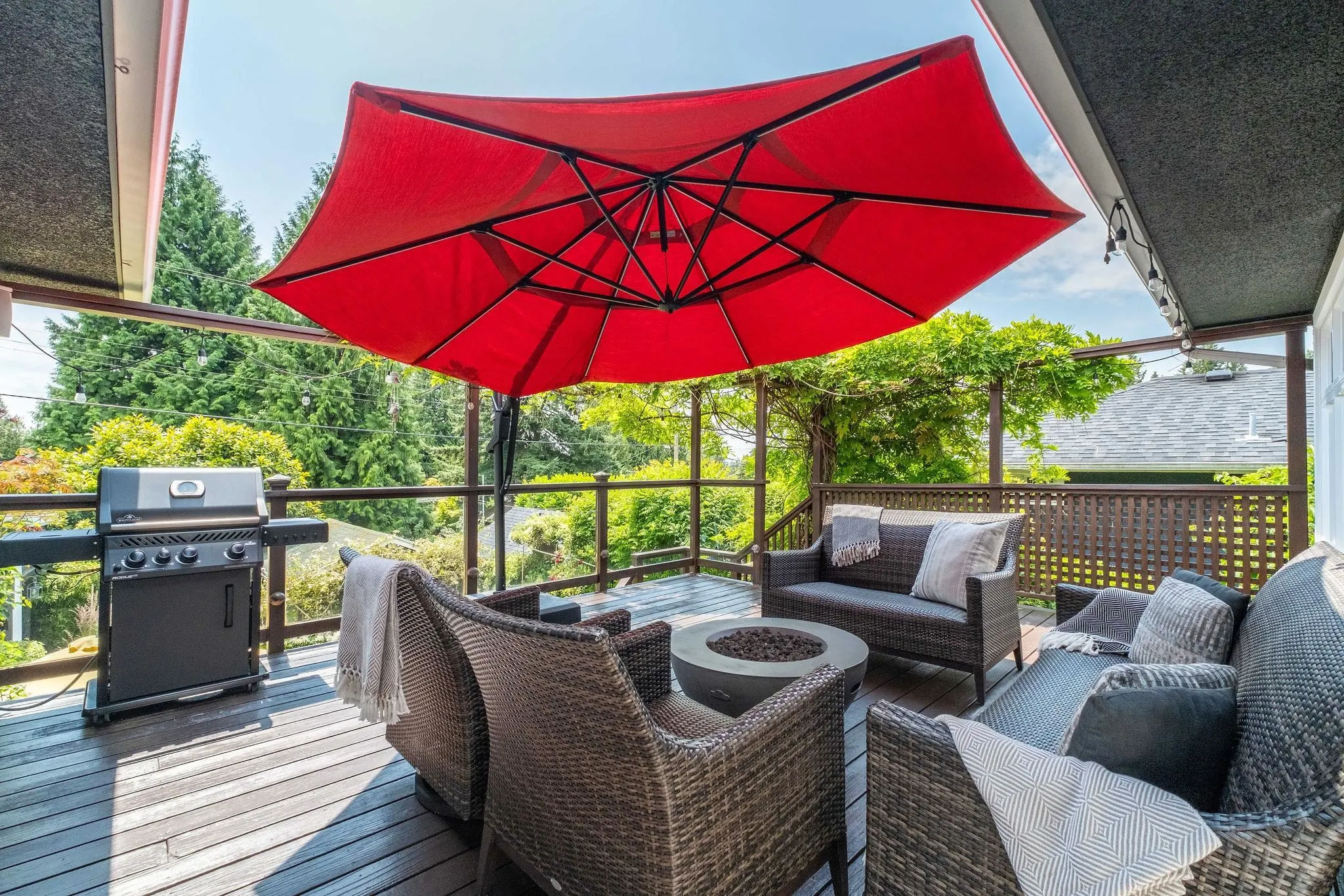 445 W 26th Street