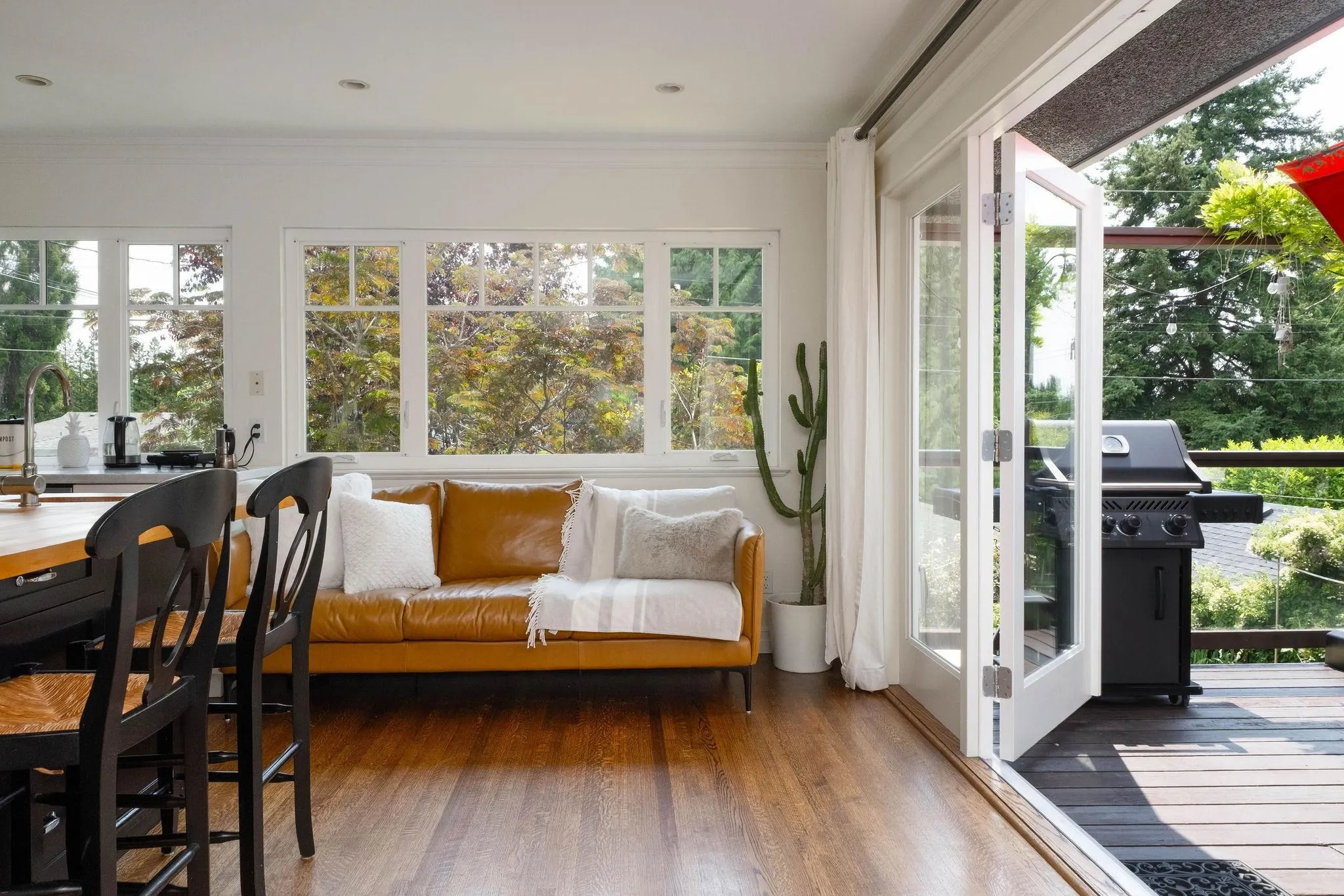 445 W 26th Street