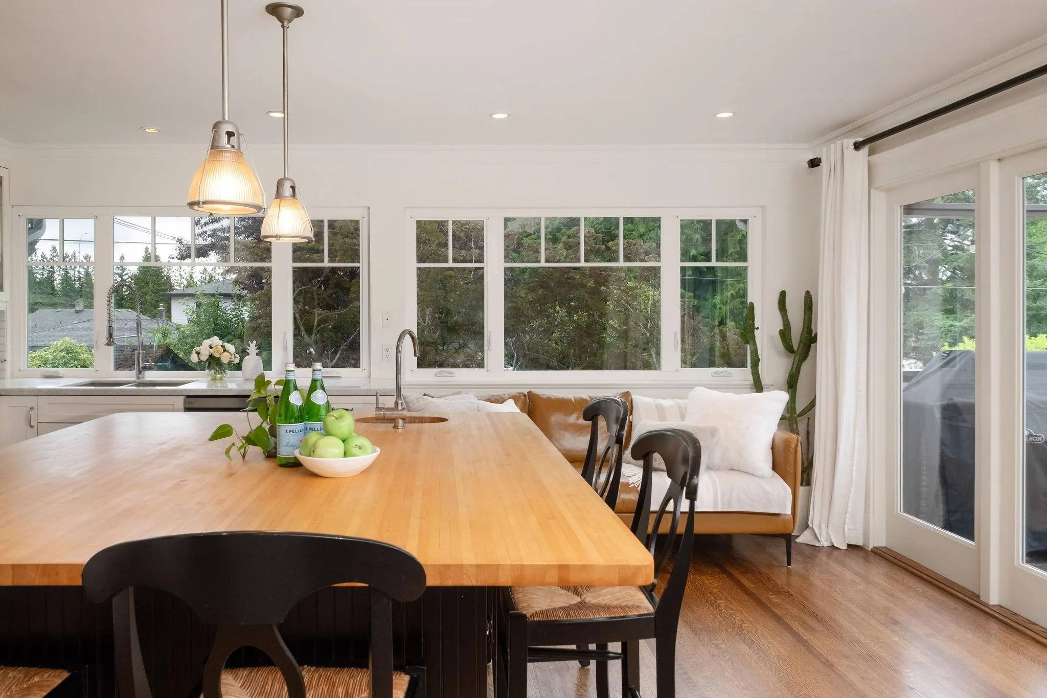 445 W 26th Street