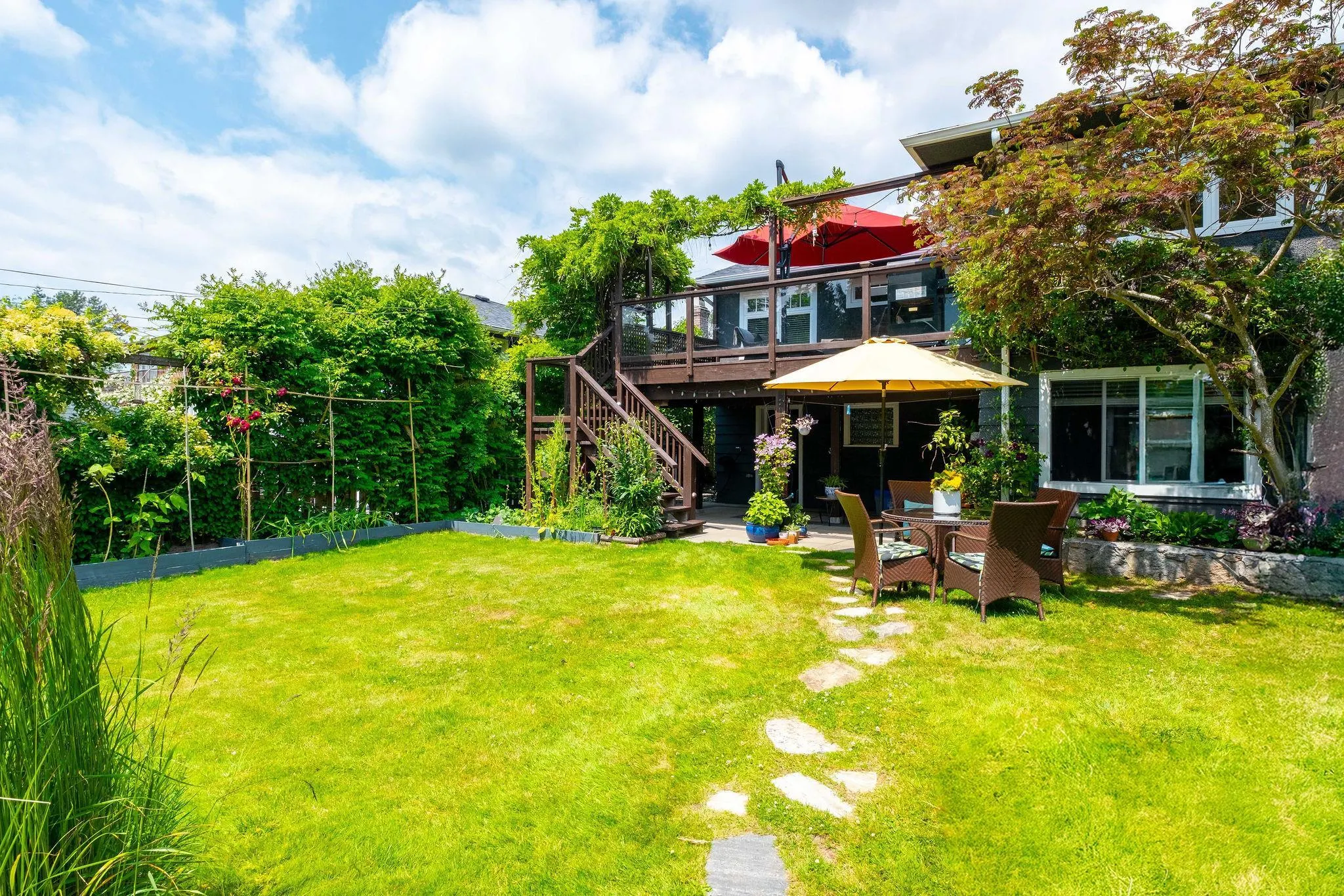 445 W 26th Street