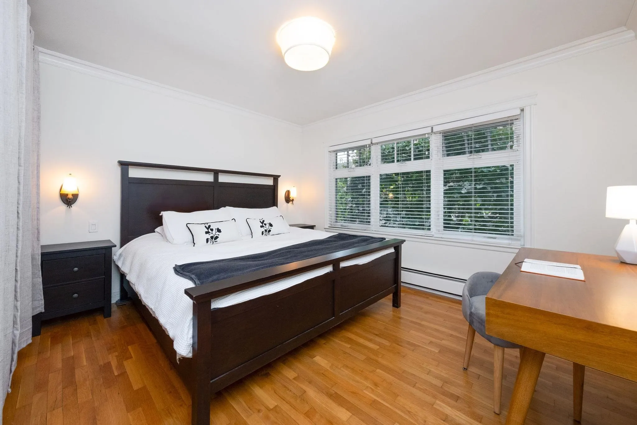445 W 26th Street