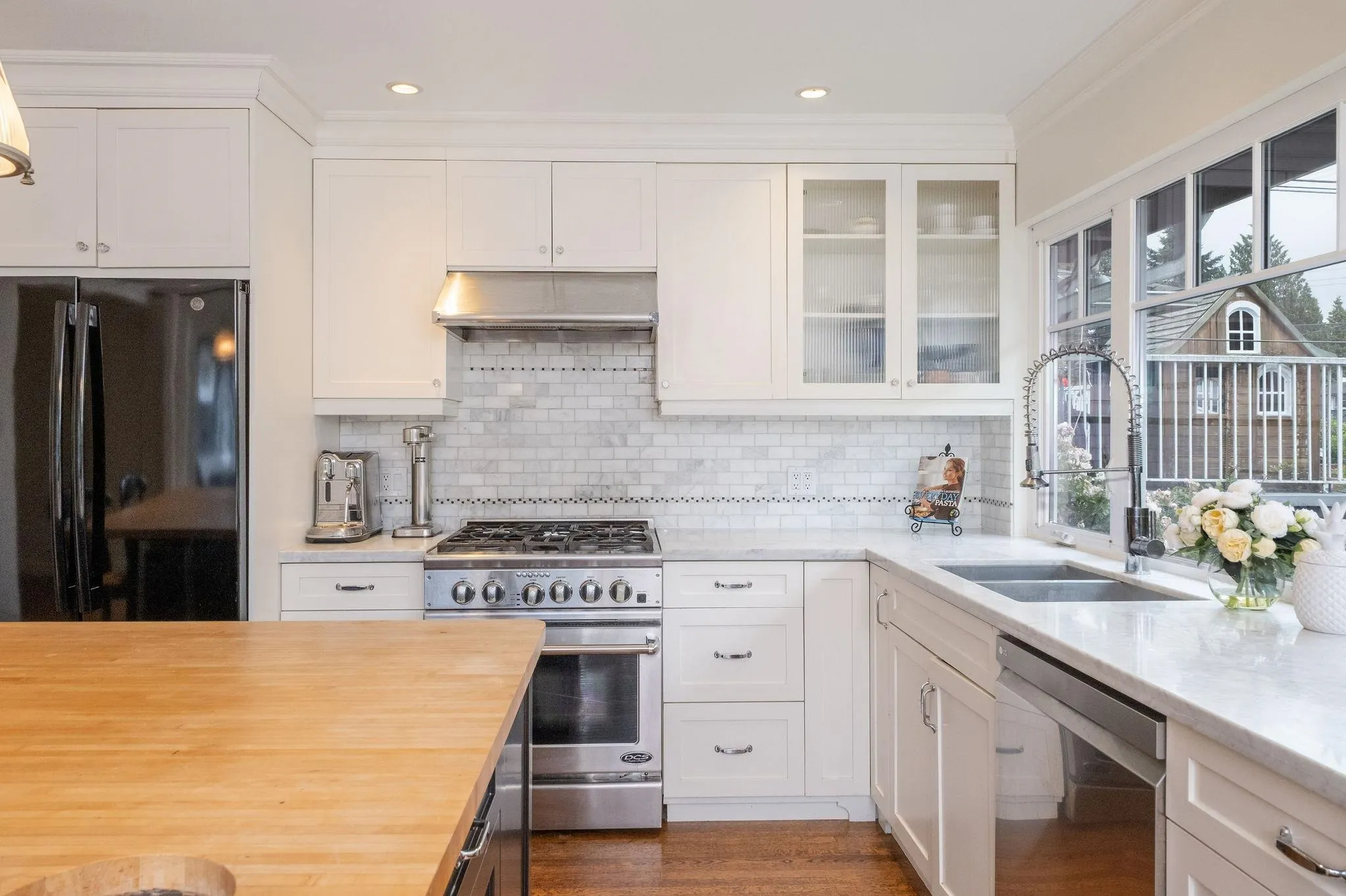 445 W 26th Street
