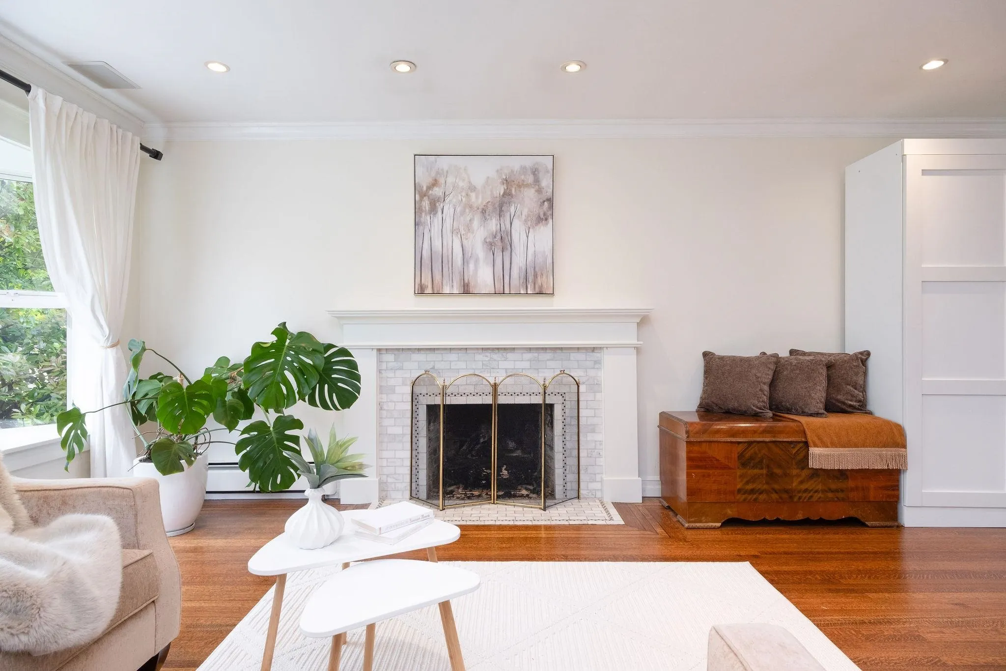 445 W 26th Street