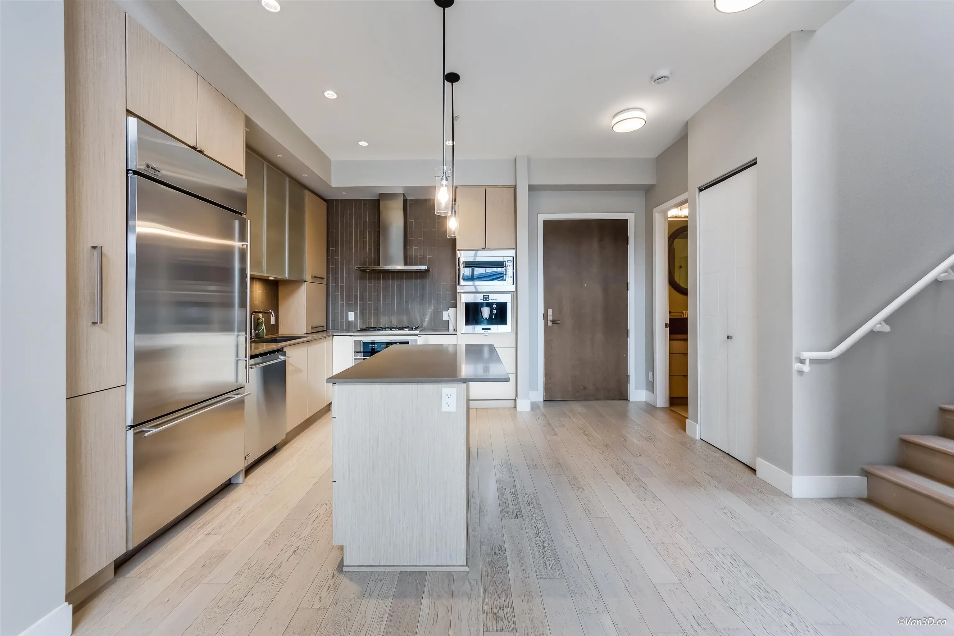 412 260 Salter Street