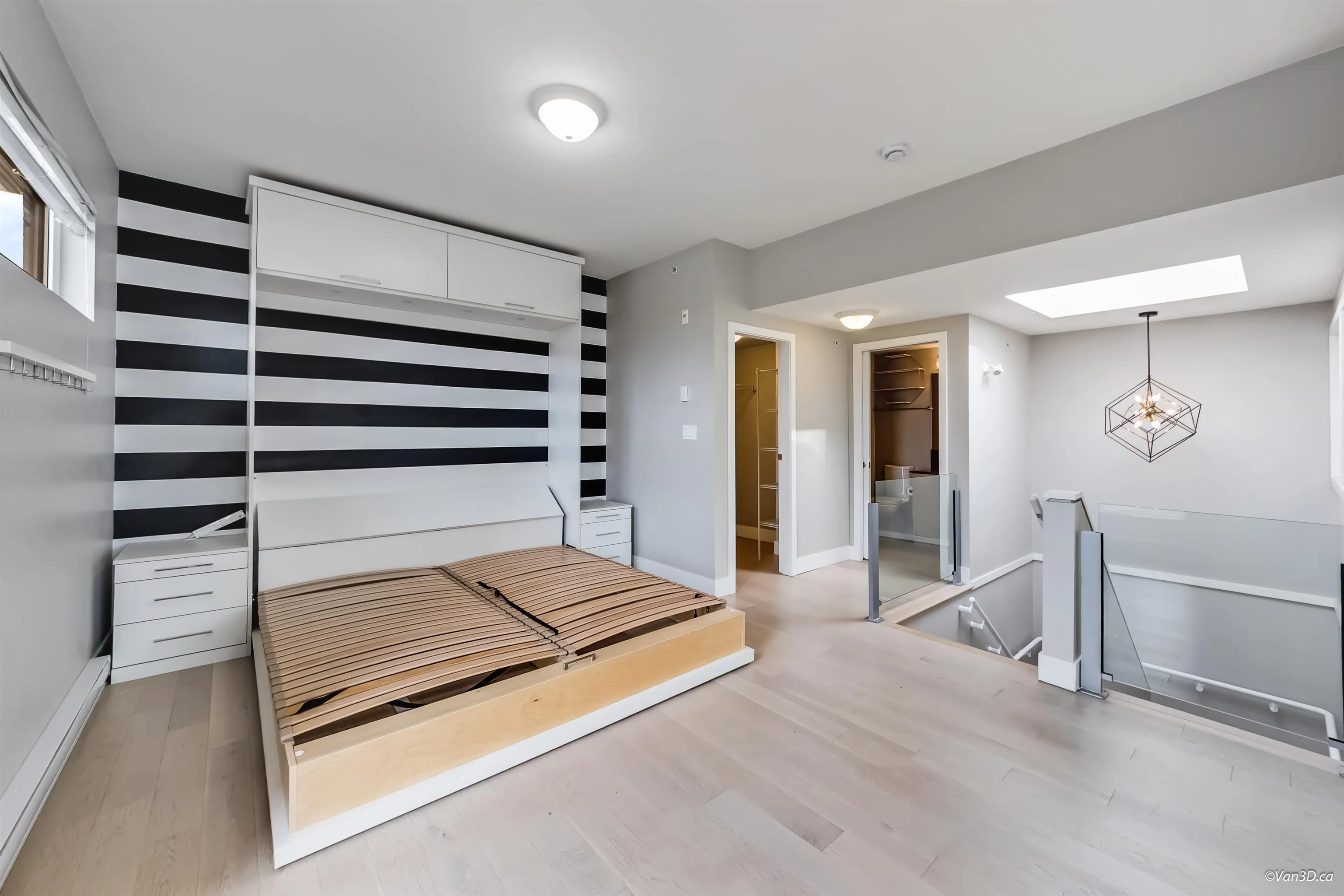 412 260 Salter Street