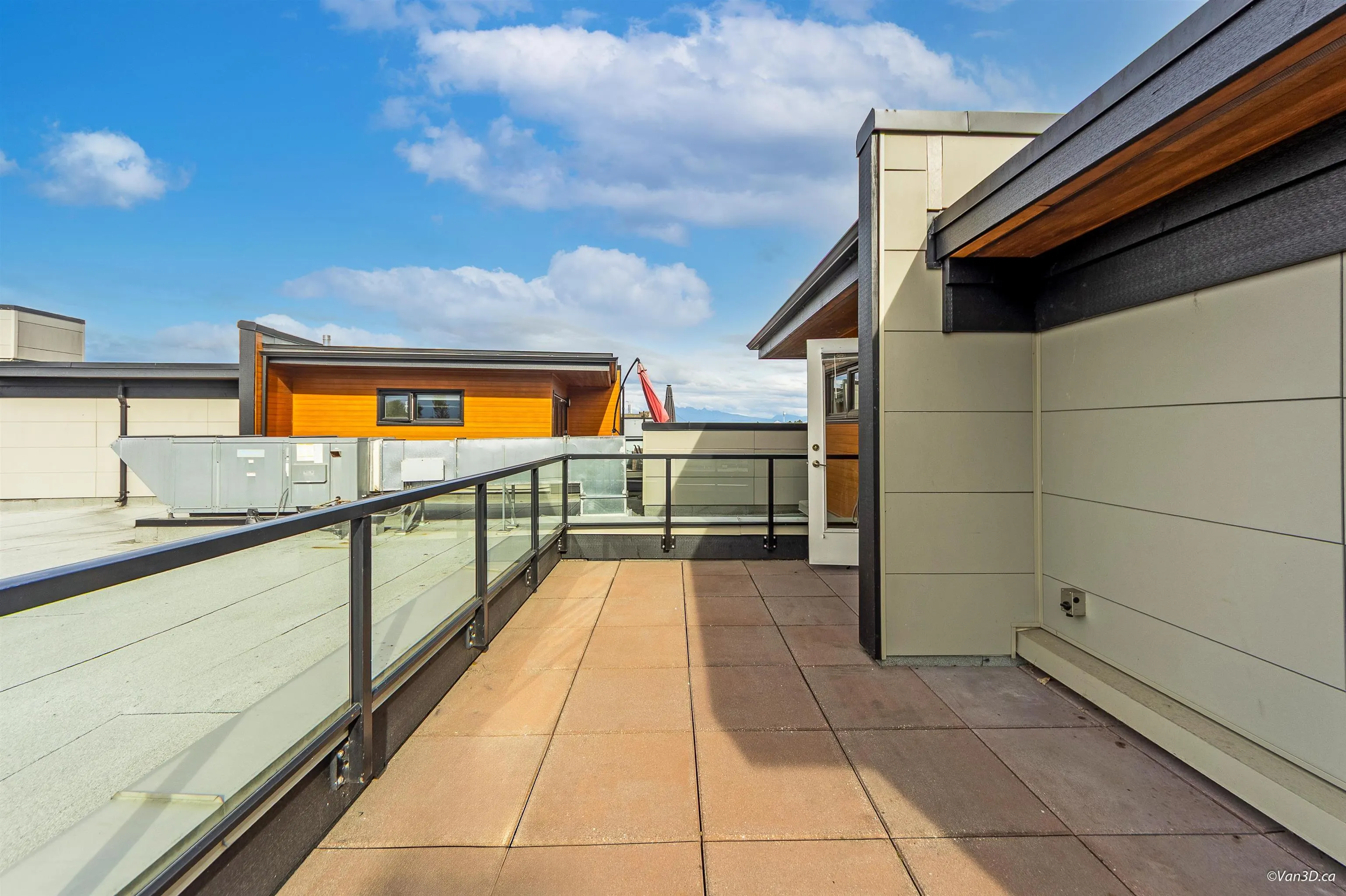 412 260 Salter Street