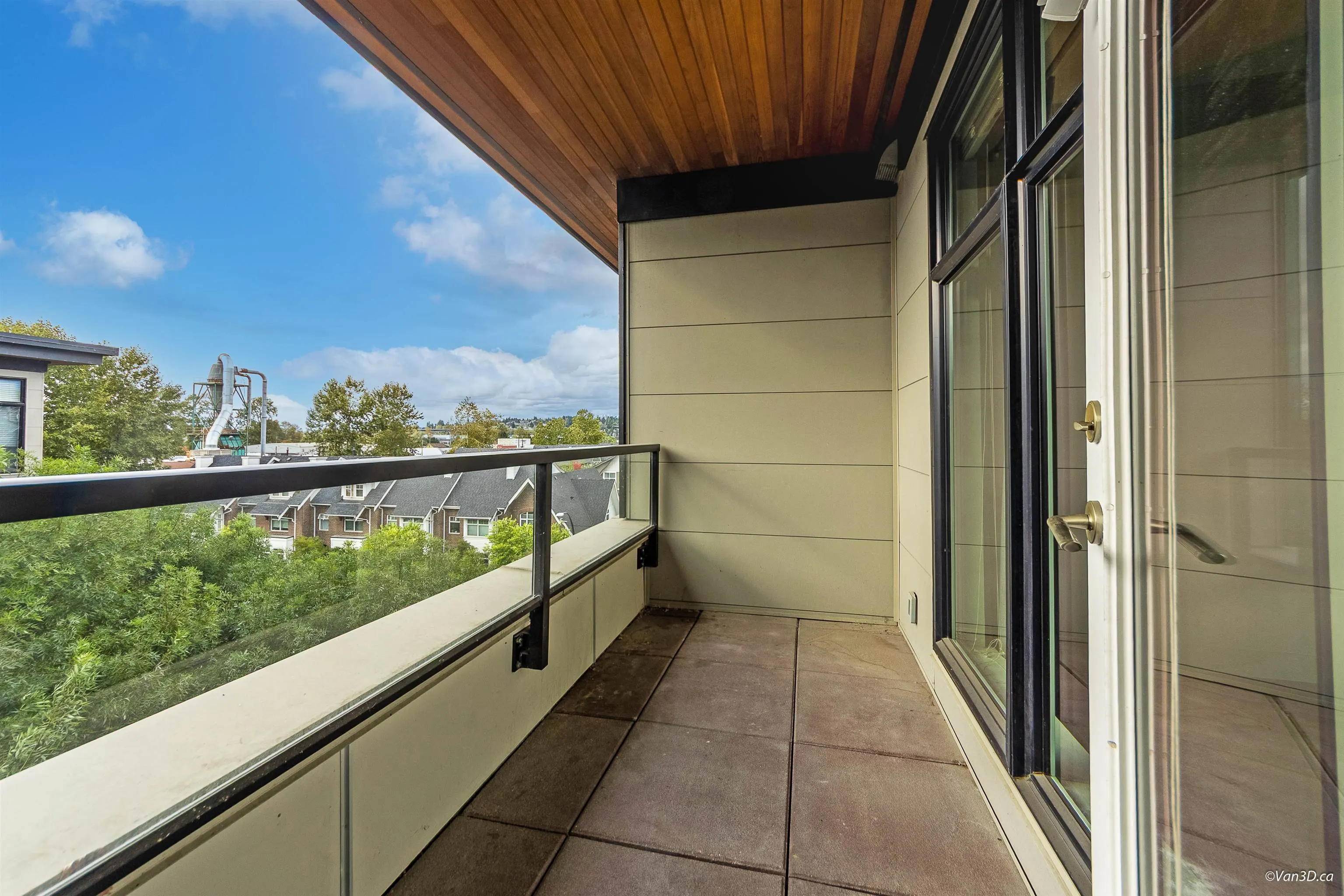 412 260 Salter Street