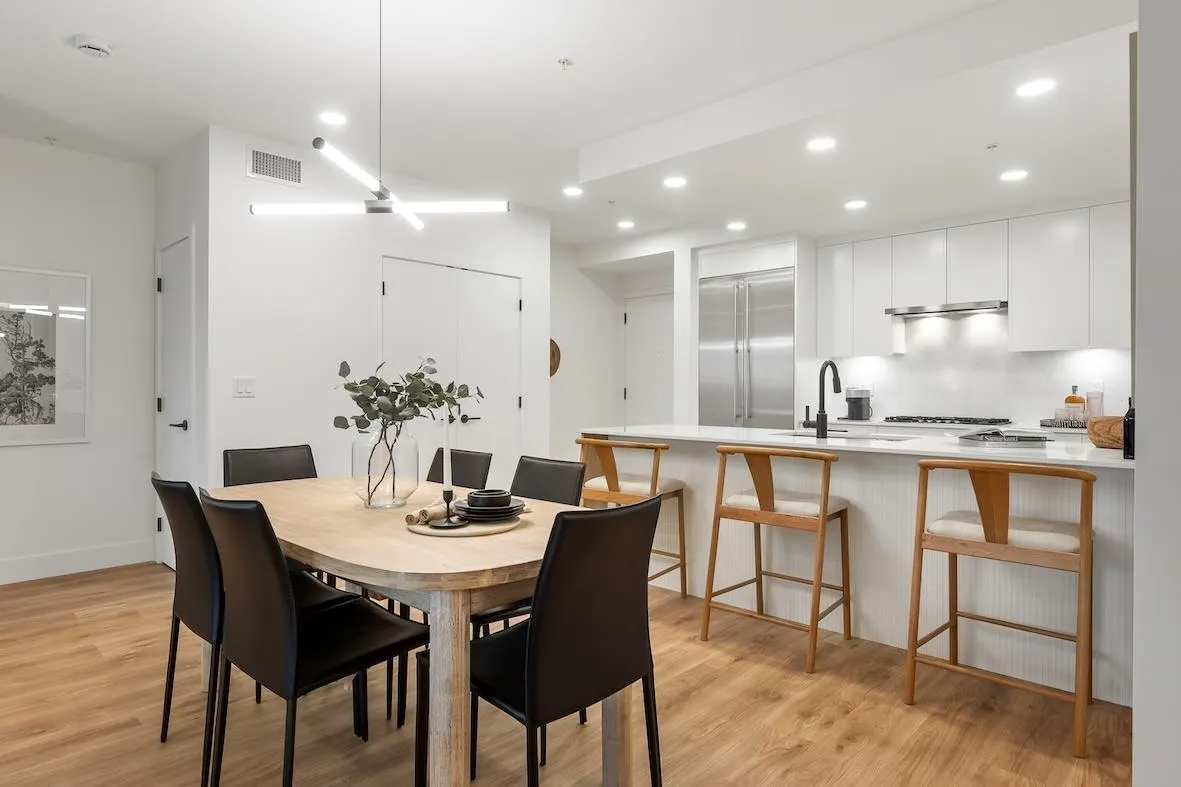 308 33160 Plaxton Crescent