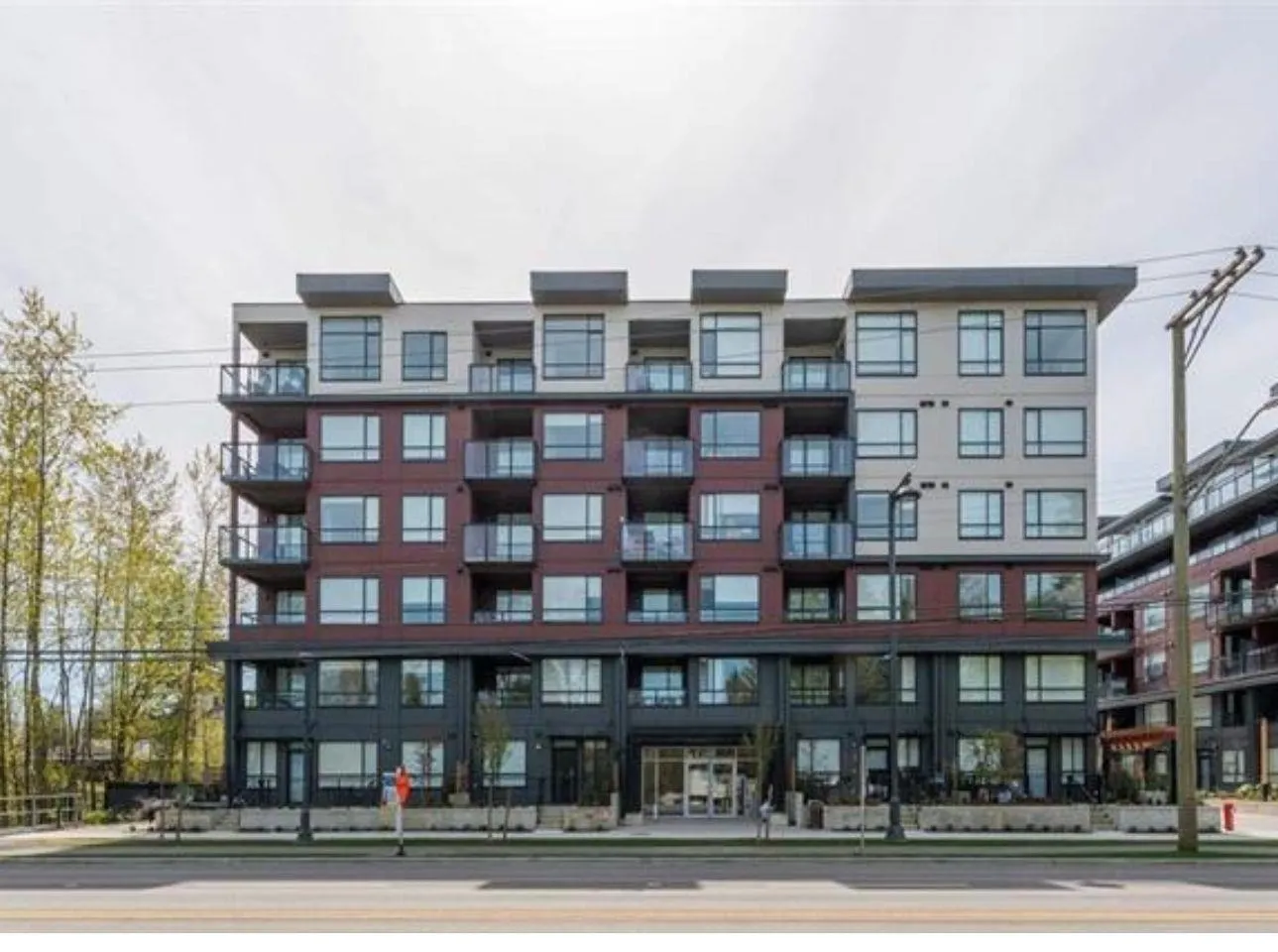 E504 13858 108 Avenue