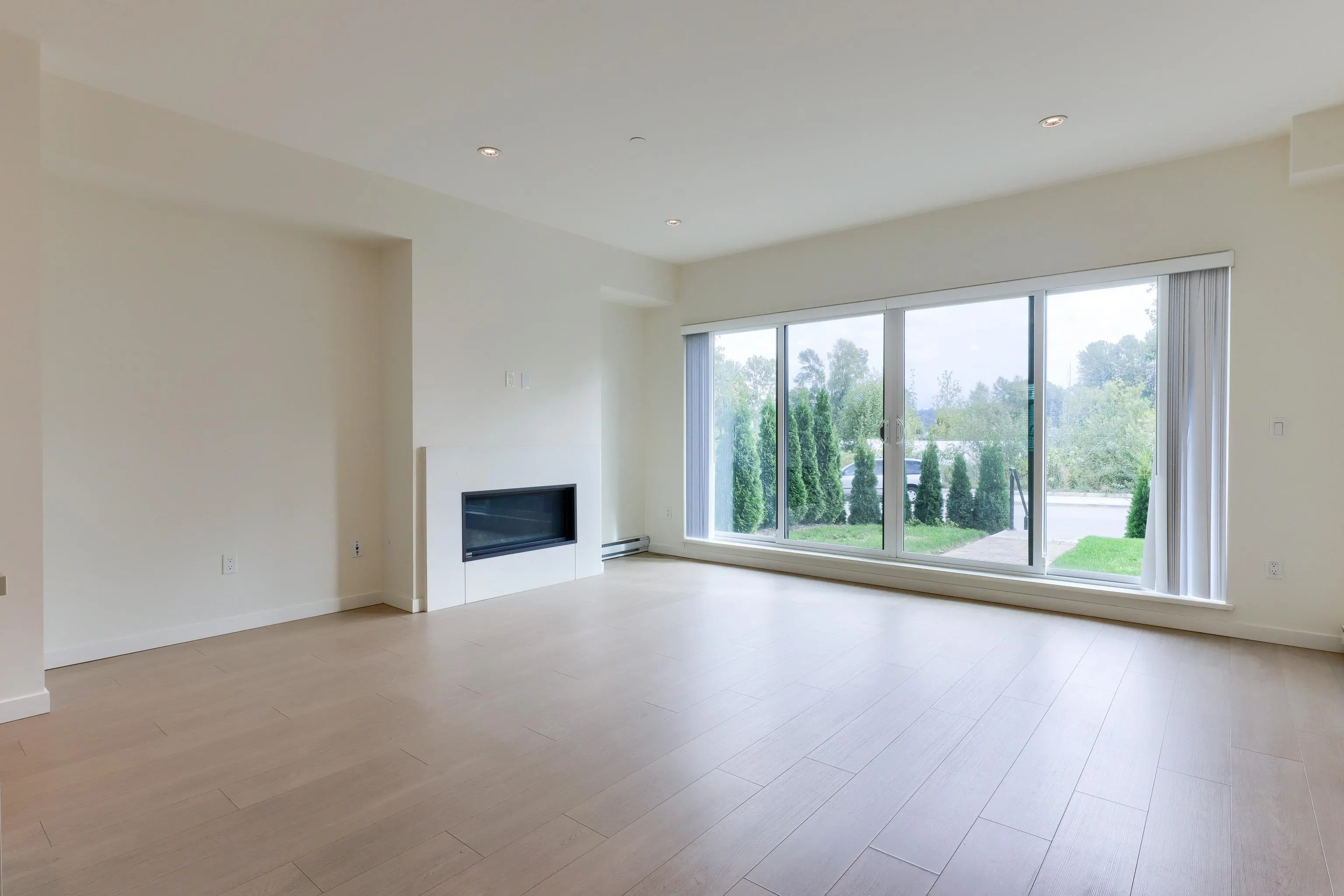 6 629 South Dyke Road