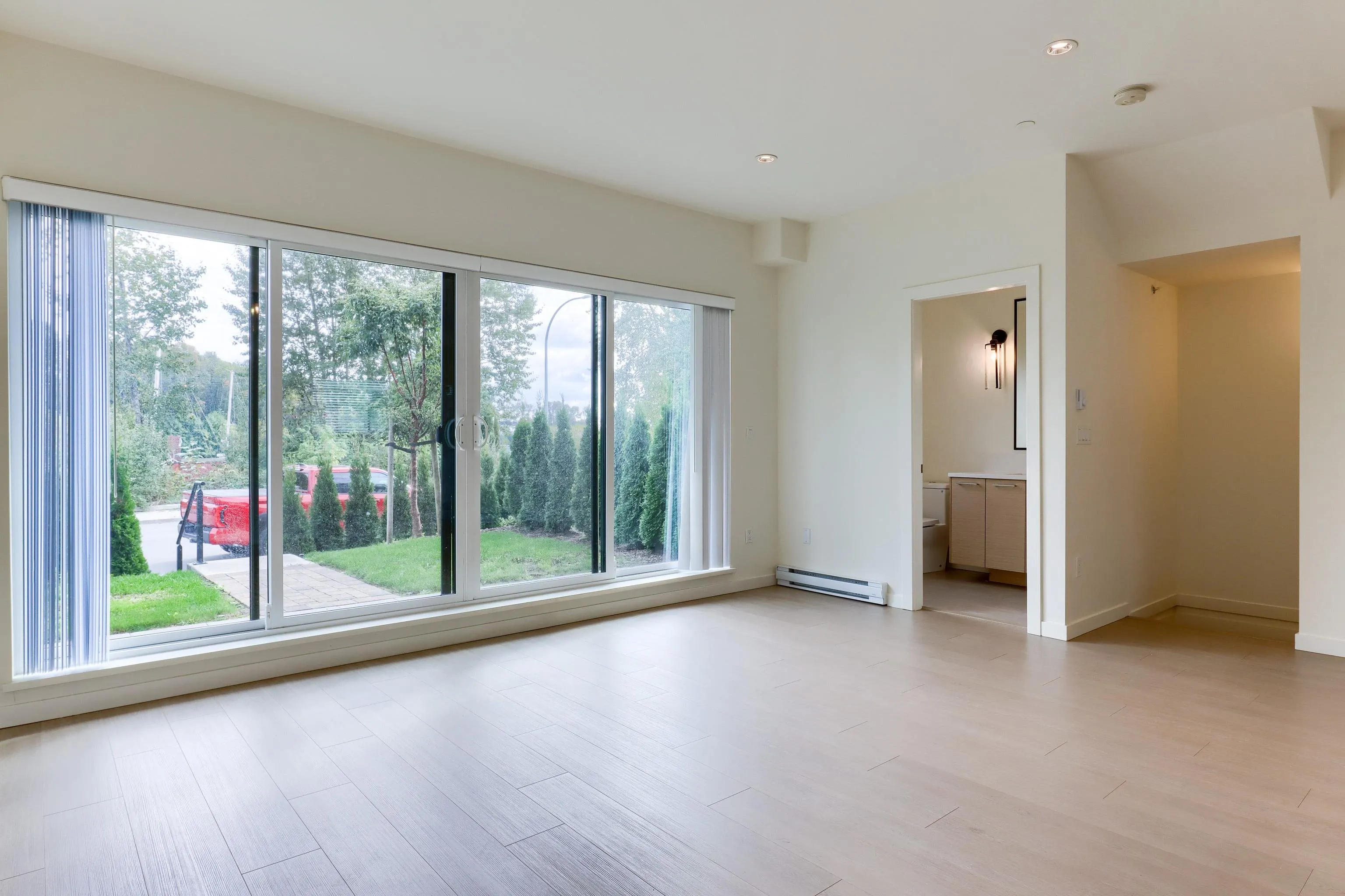 6 629 South Dyke Road