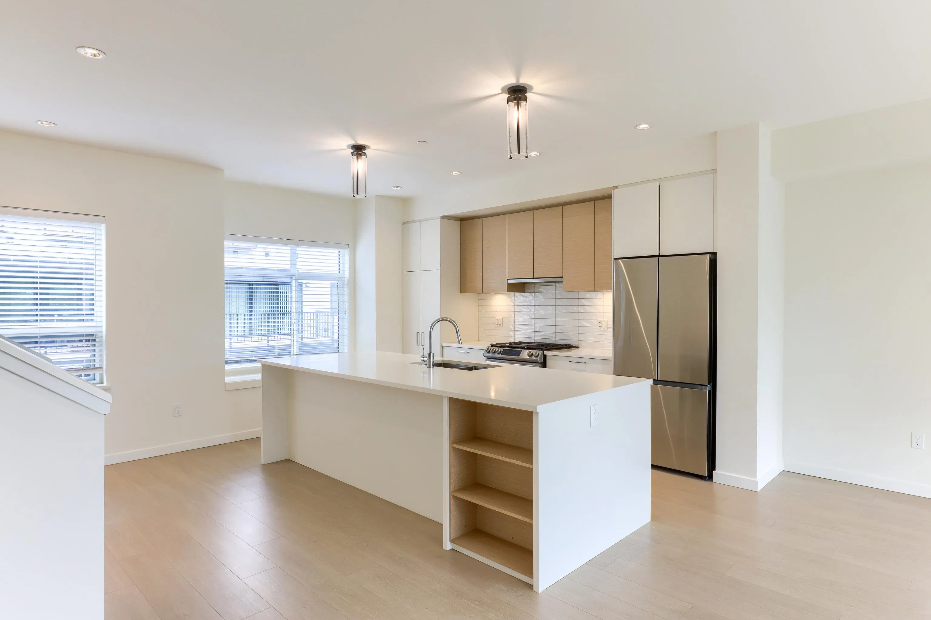 6 629 South Dyke Road