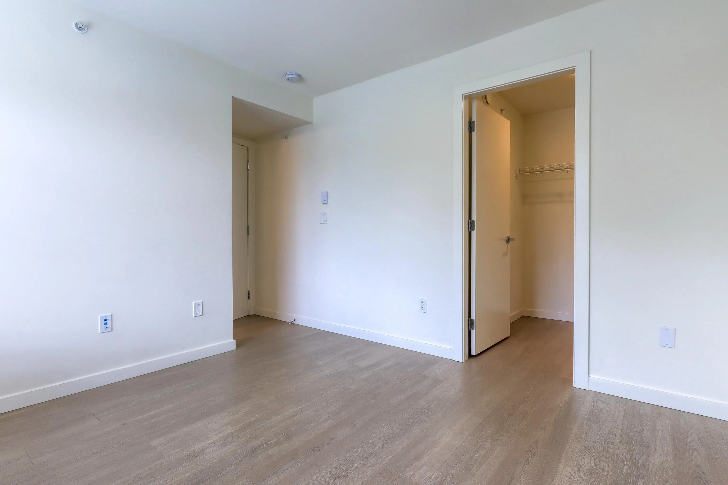 6 629 South Dyke Road