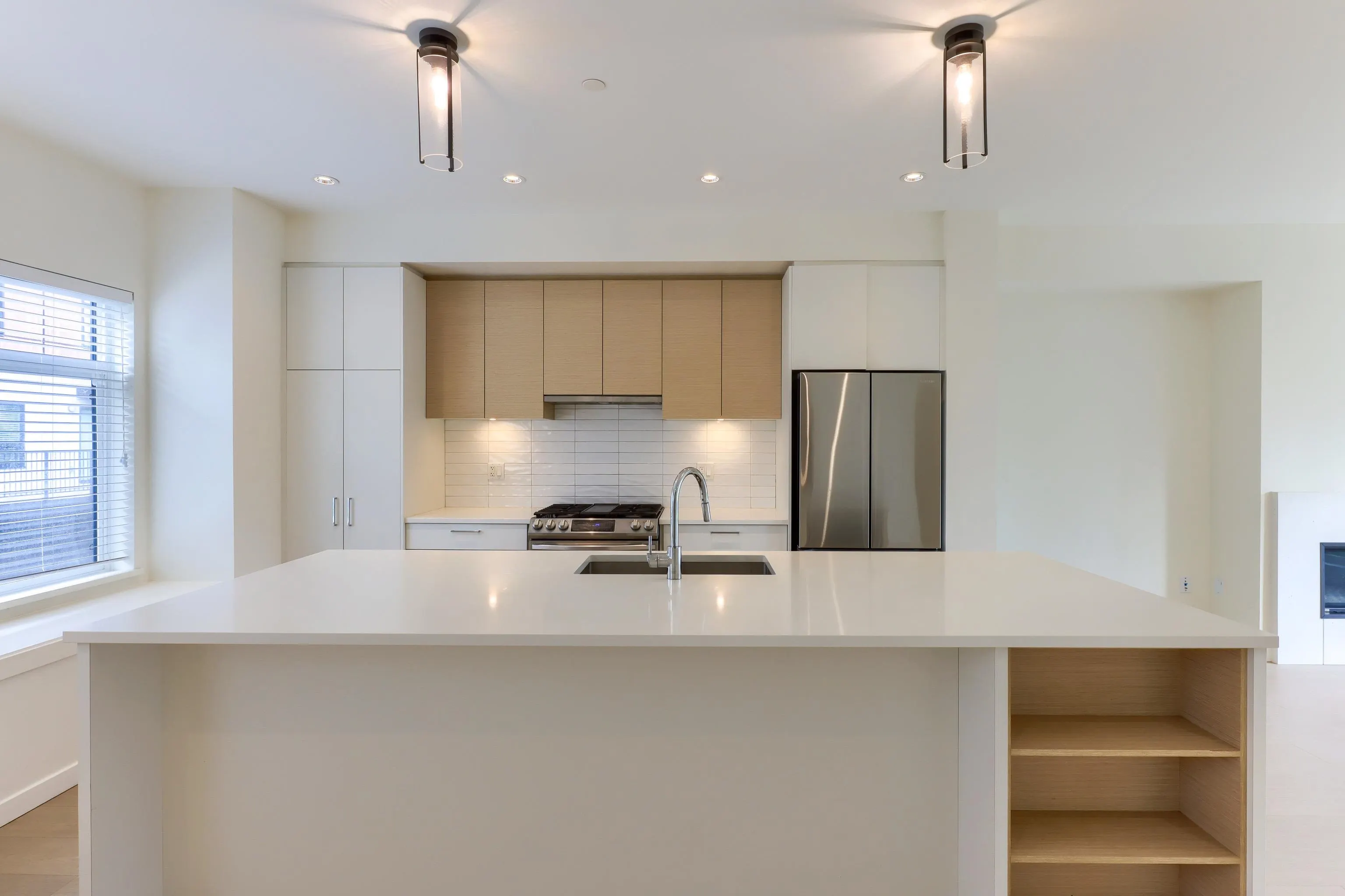 6 629 South Dyke Road