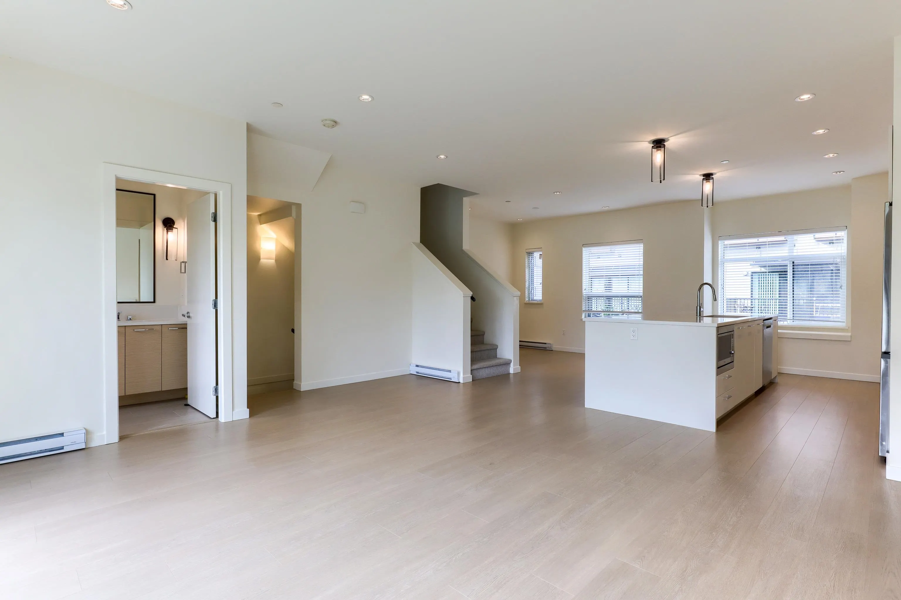 6 629 South Dyke Road