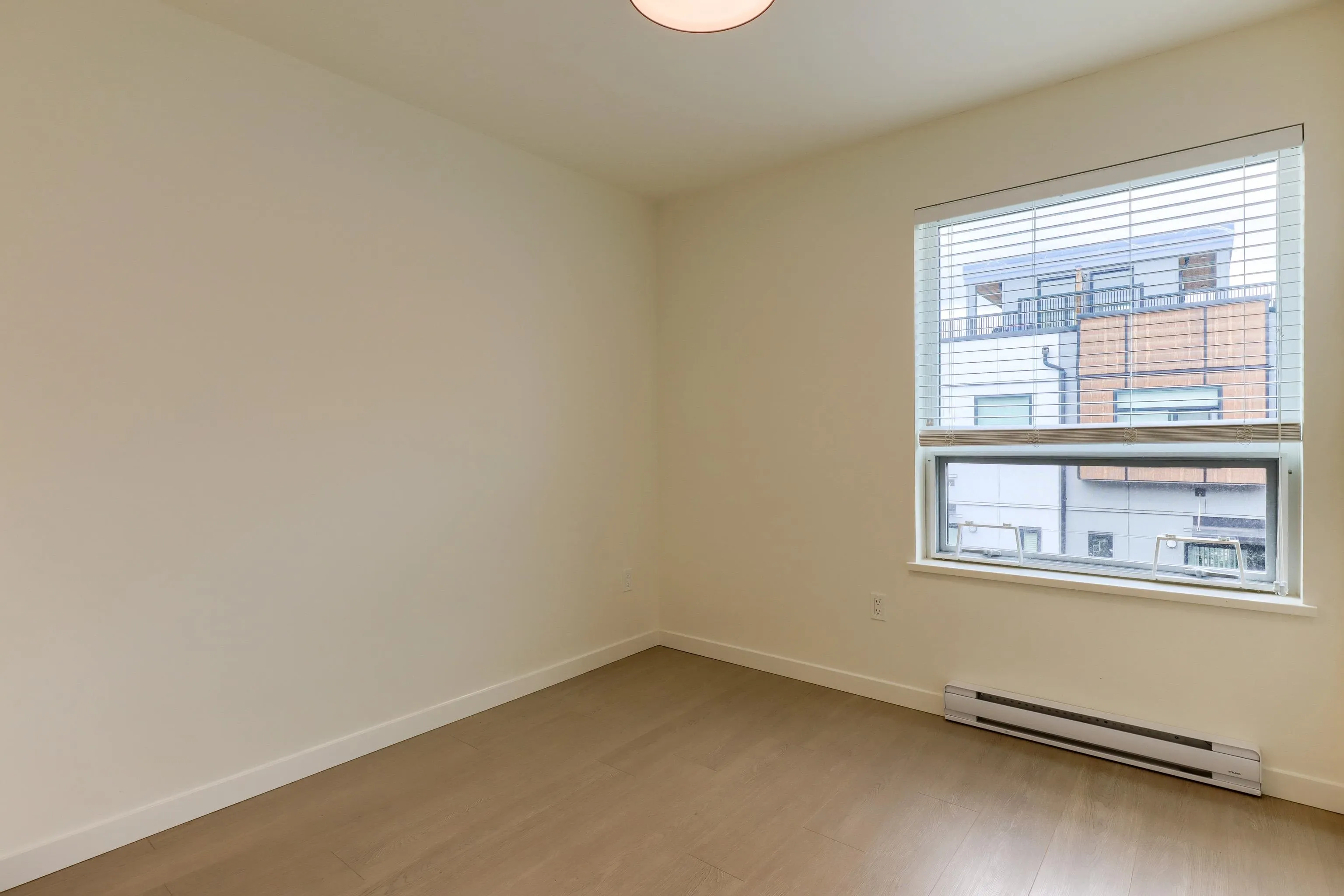 6 629 South Dyke Road