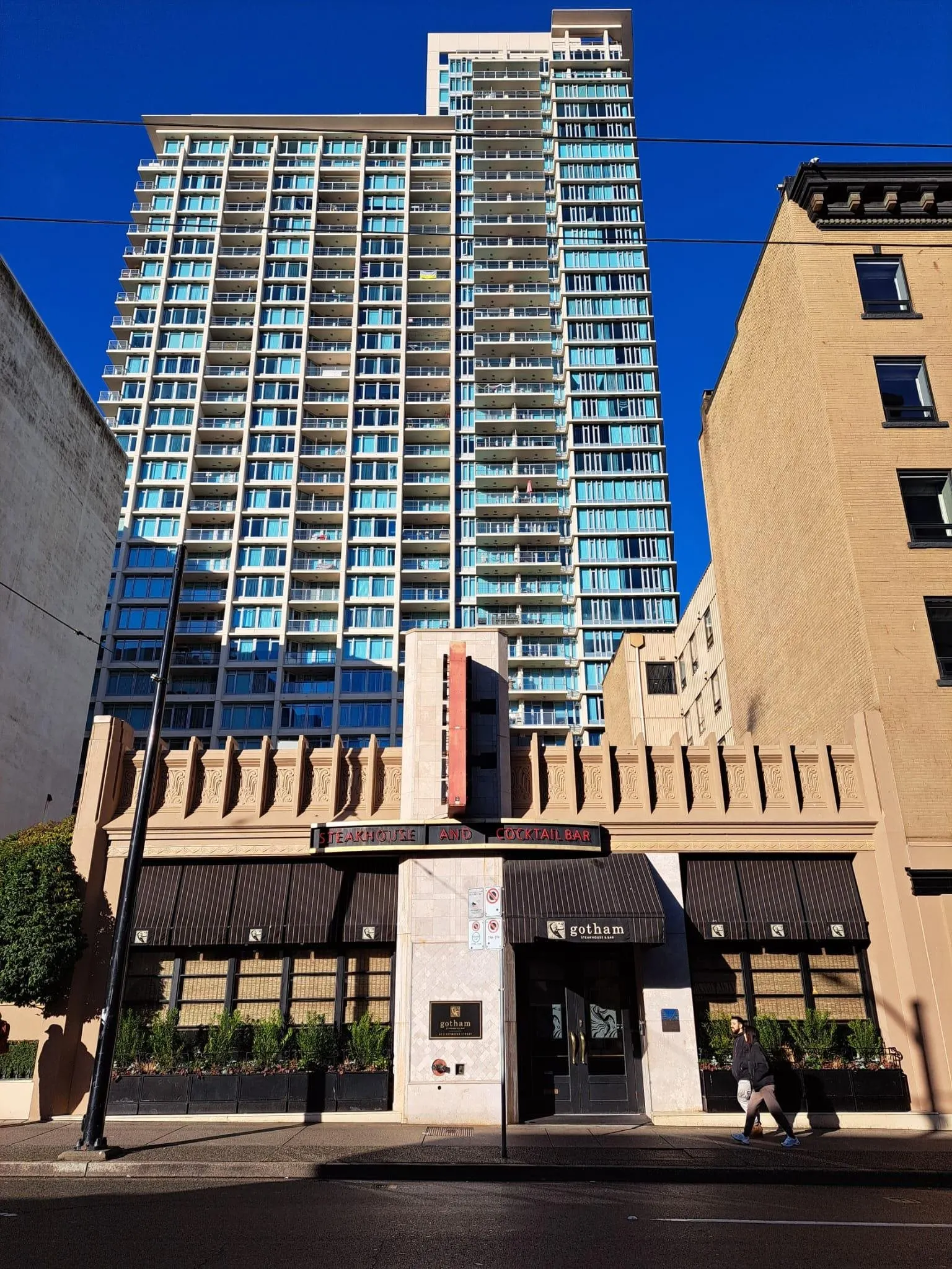 1611 610 Granville Street