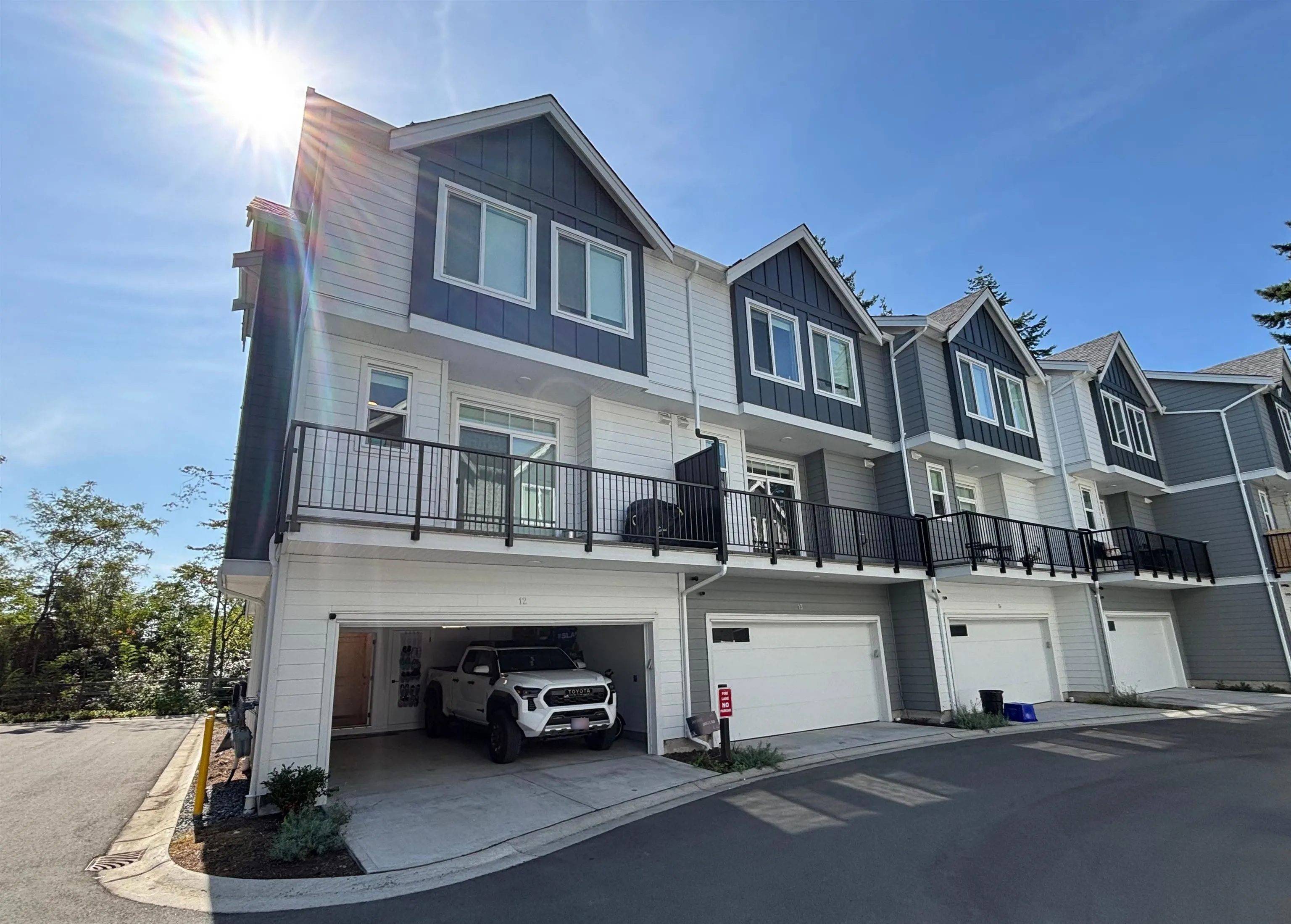 12 17458 100 Avenue