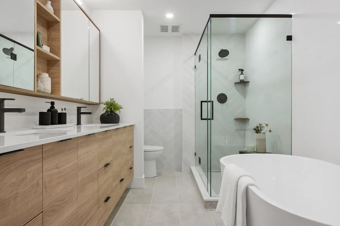 301 33160 Plaxton Crescent
