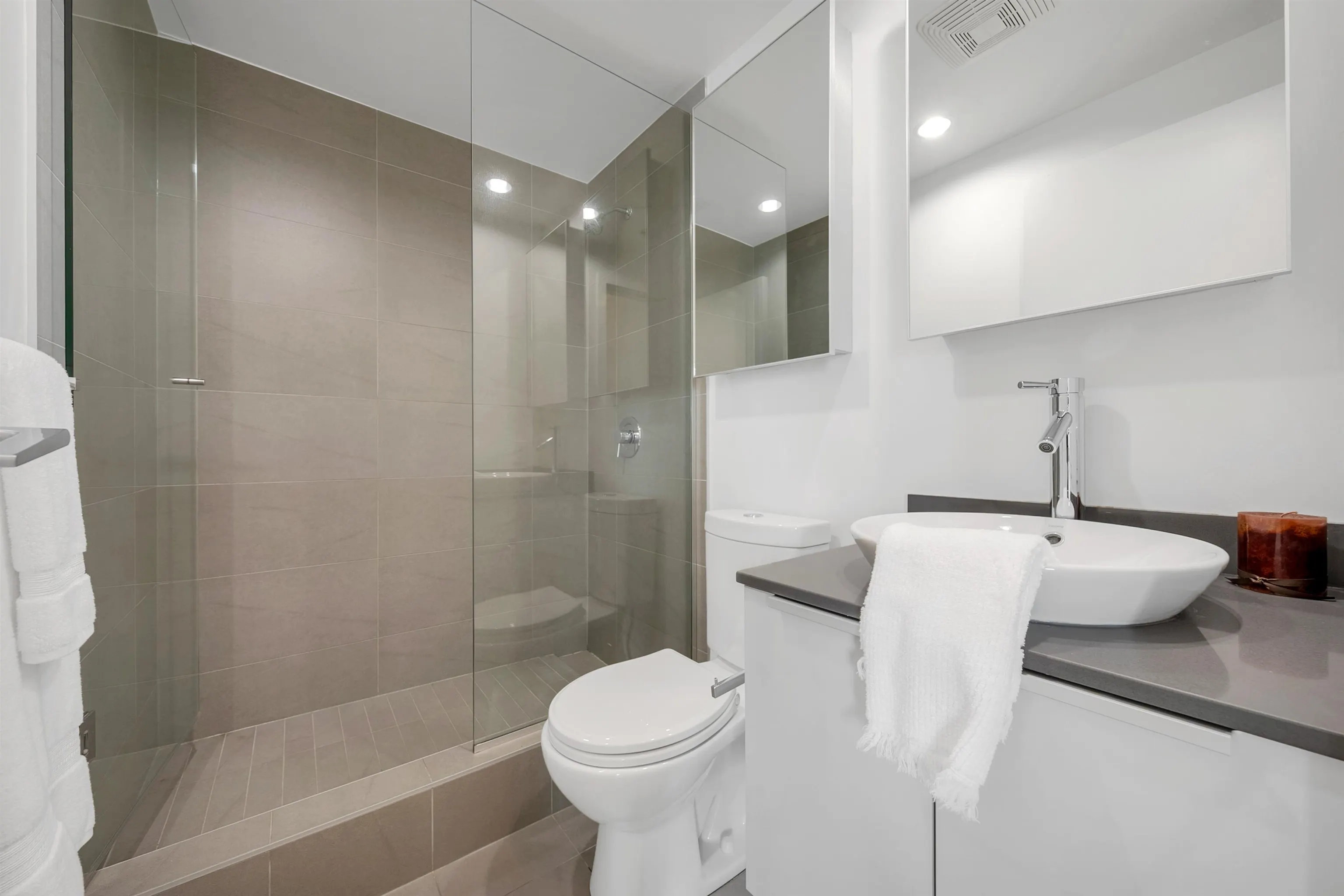 3901 128 W Cordova Street