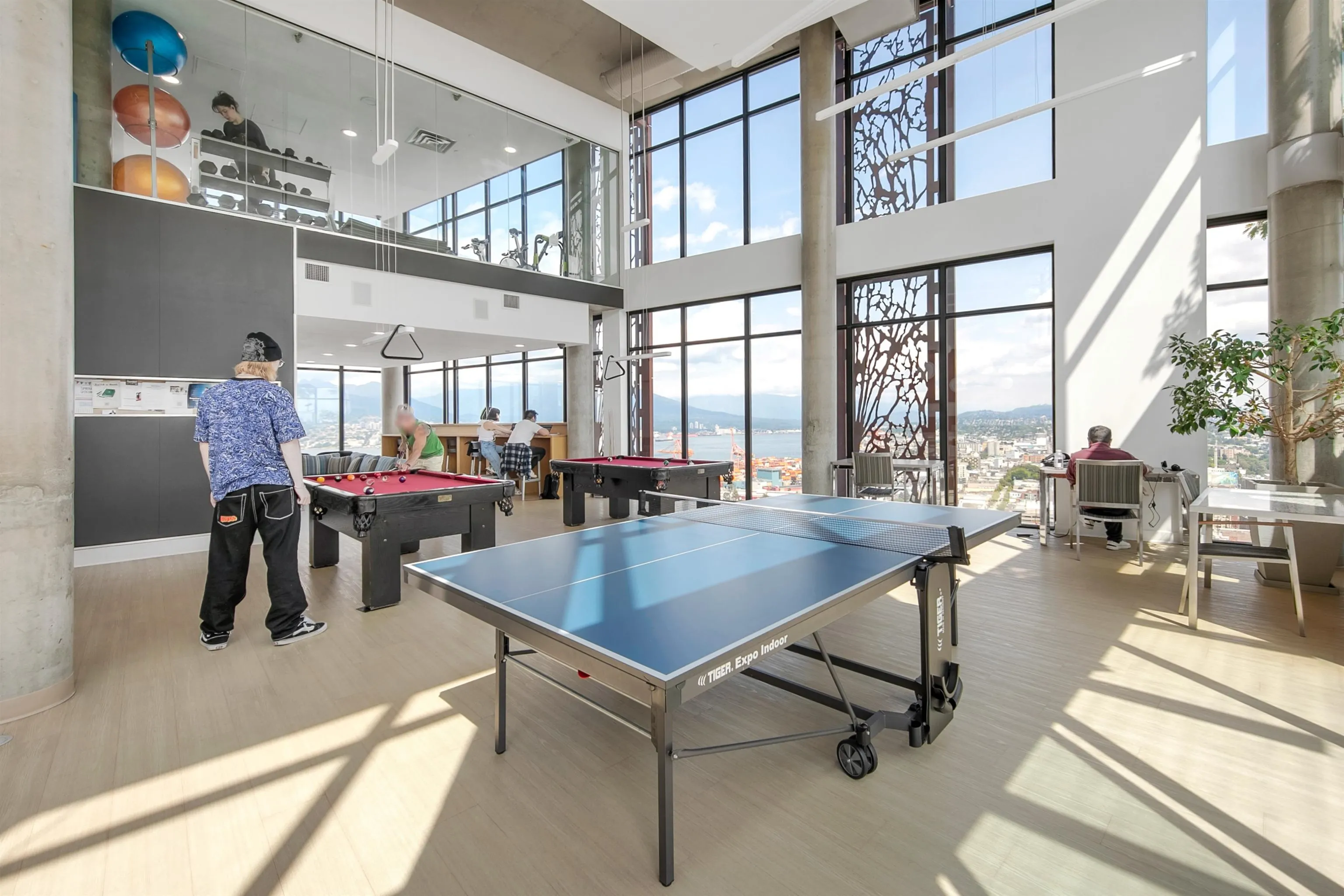 3901 128 W Cordova Street