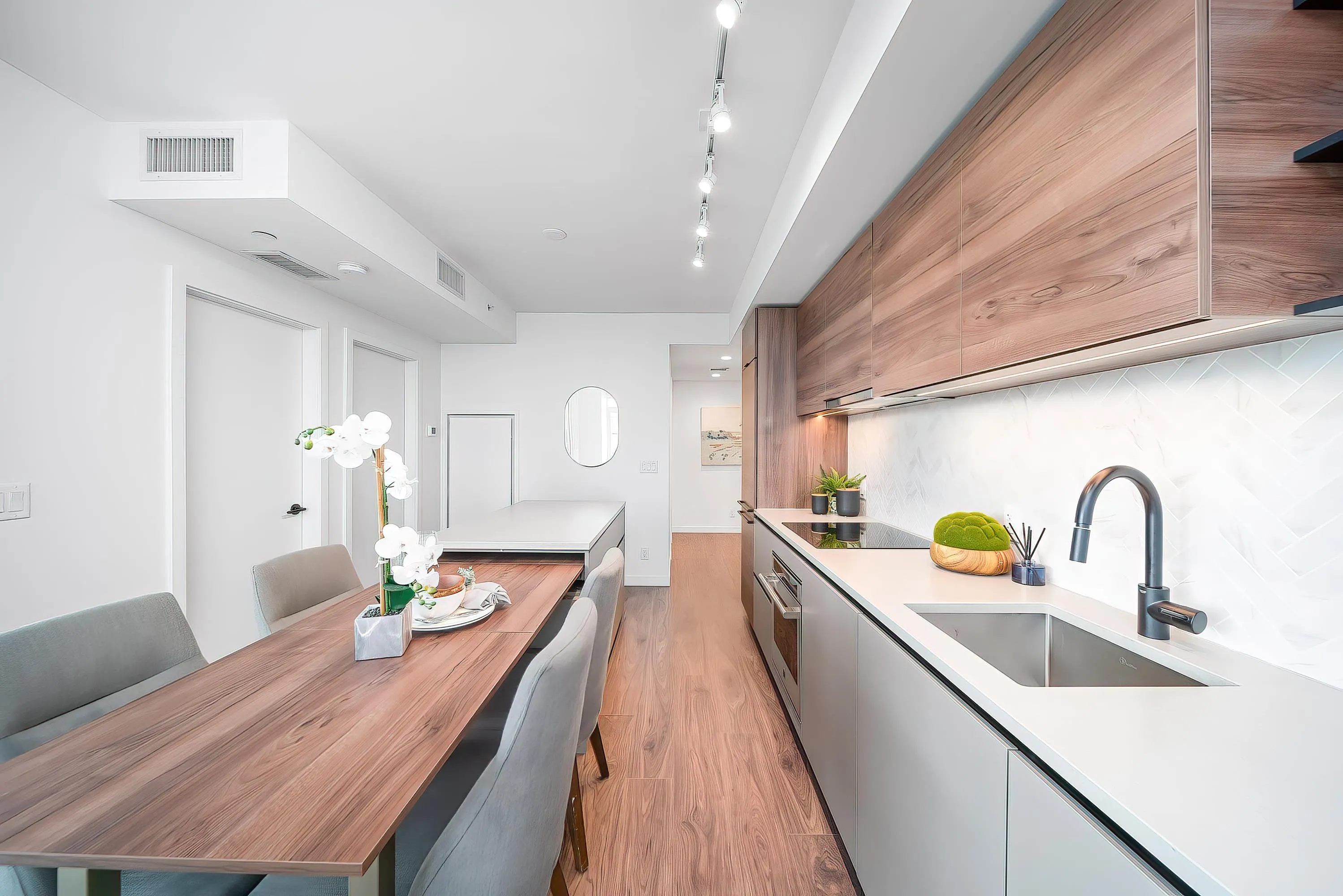 1308 10448 University Drive