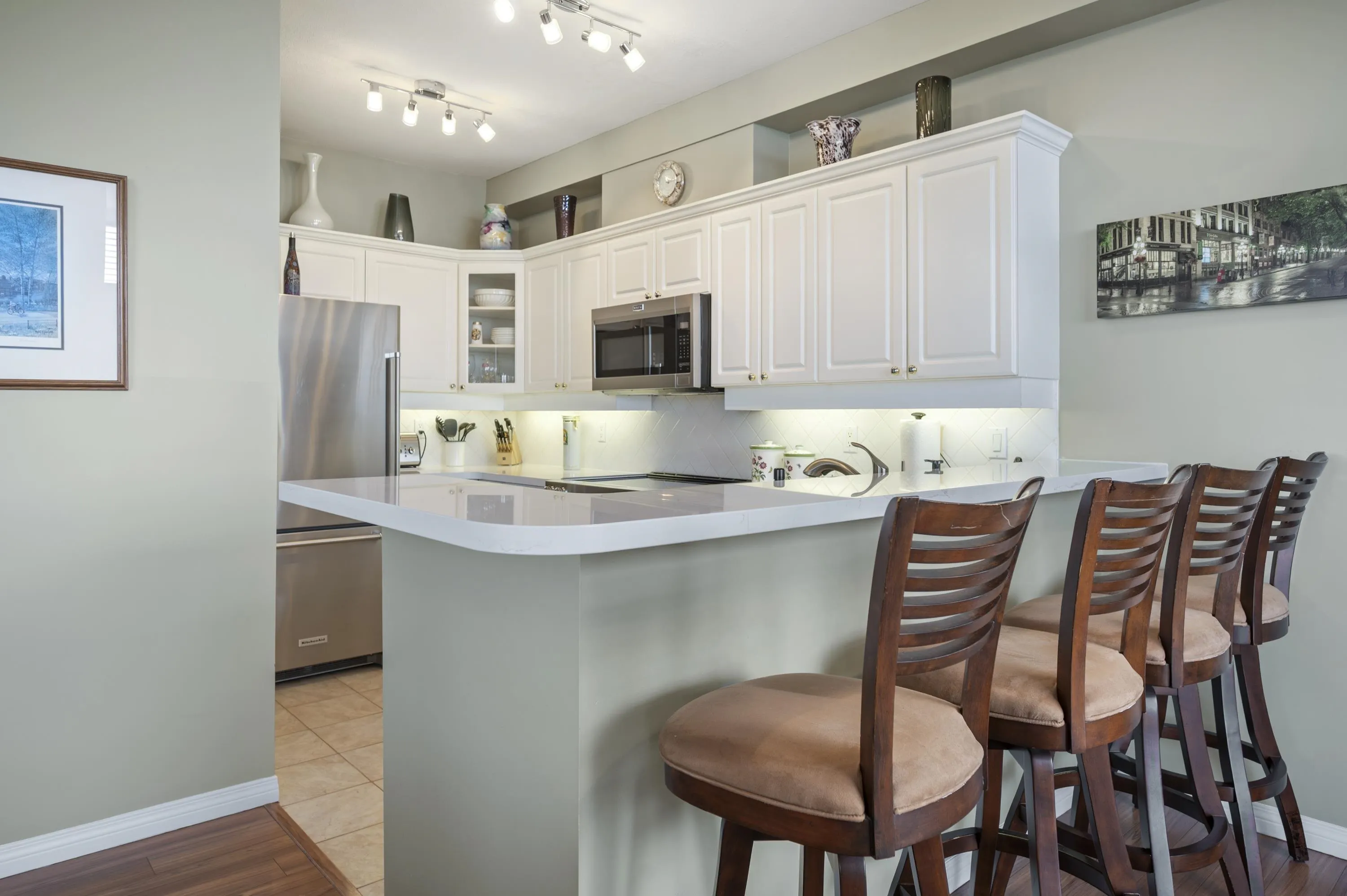 2805 6837 Station Hill Drive