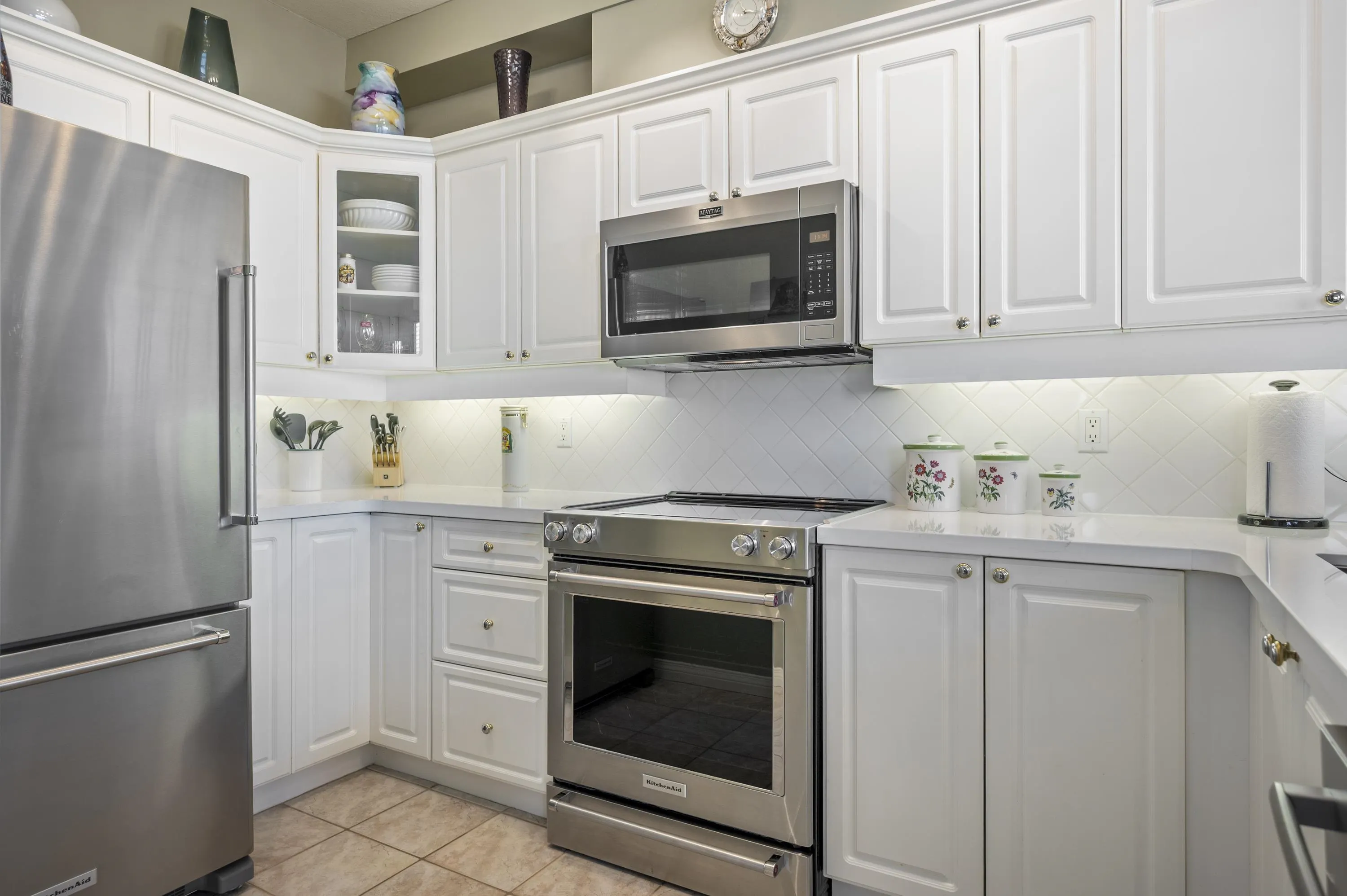 2805 6837 Station Hill Drive