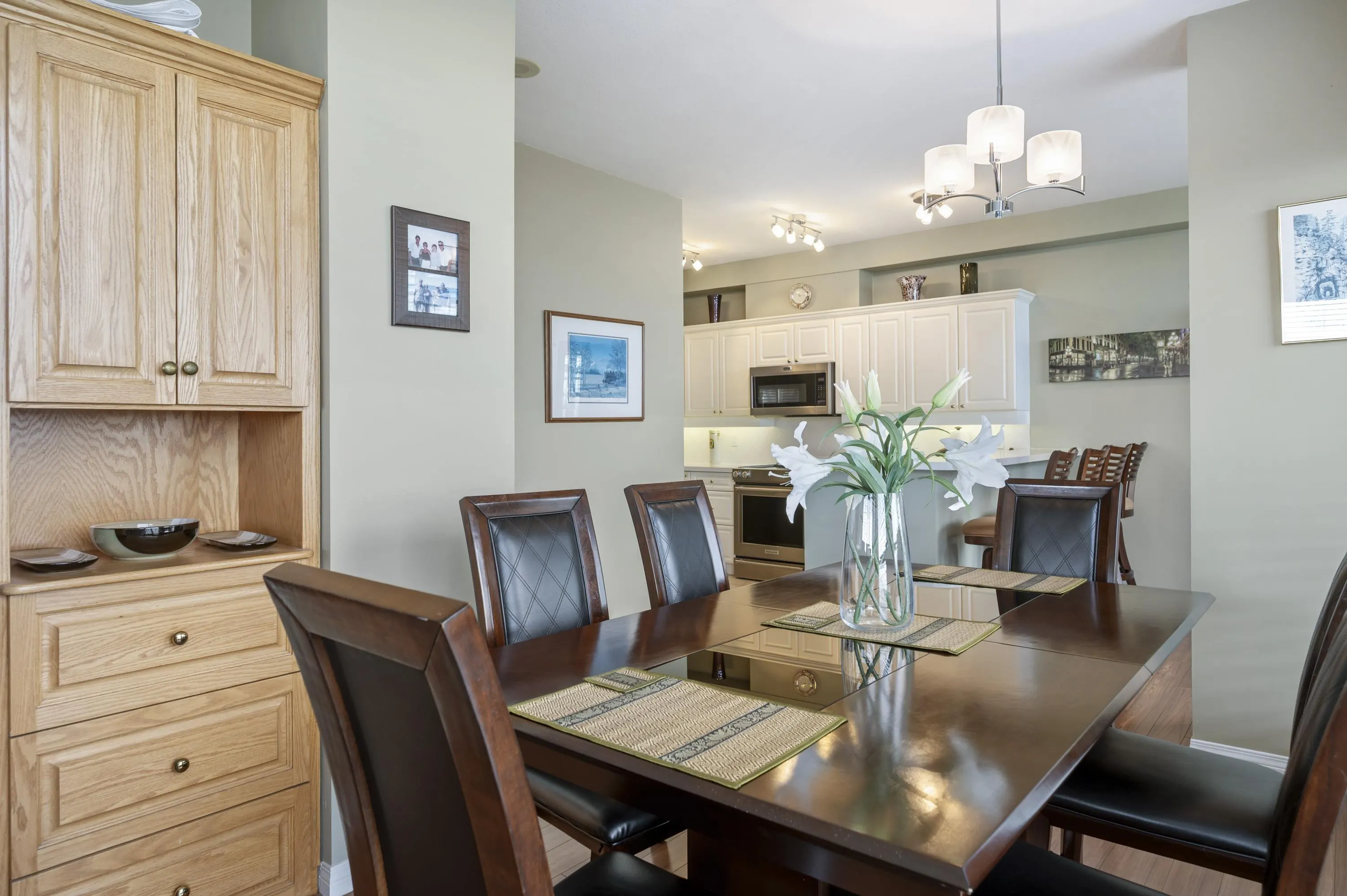 2805 6837 Station Hill Drive