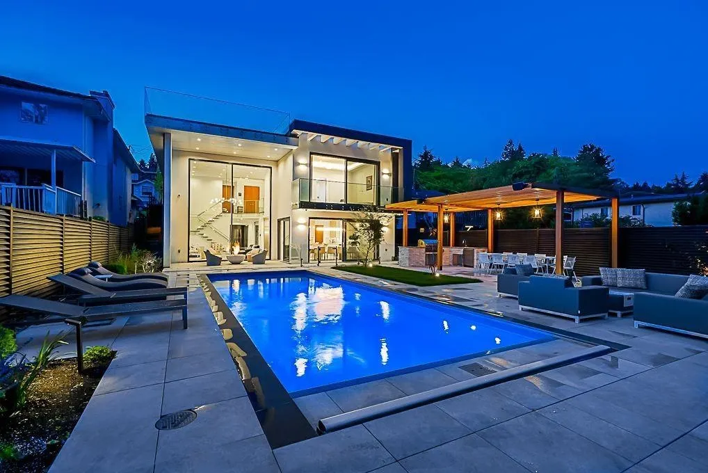4610 Marine Drive