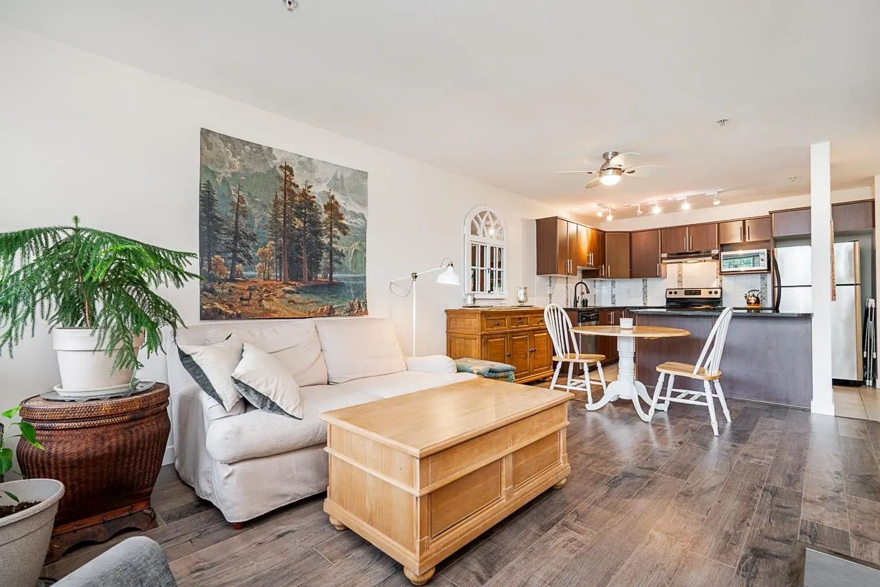 309 19388 65 Avenue