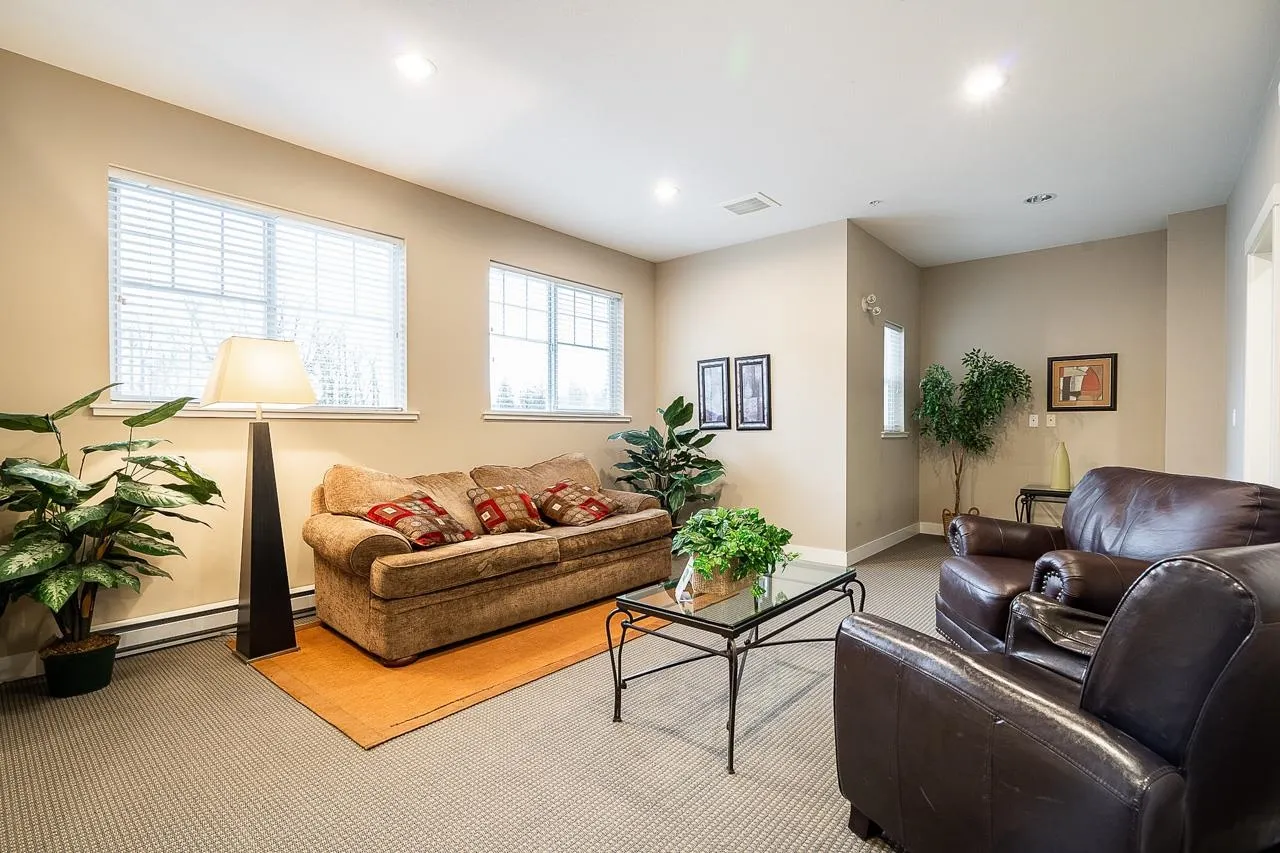 309 19388 65 Avenue