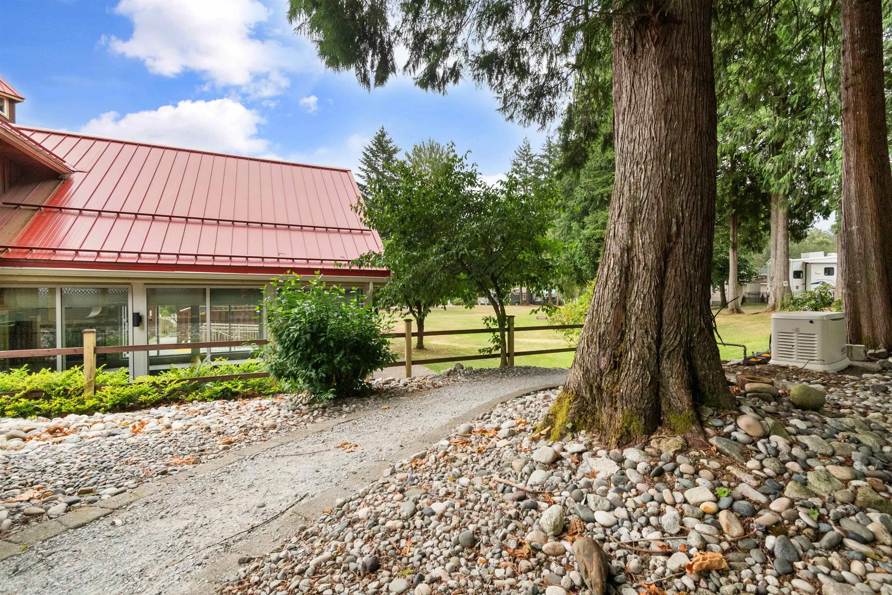 84 14600 Morris Valley Road