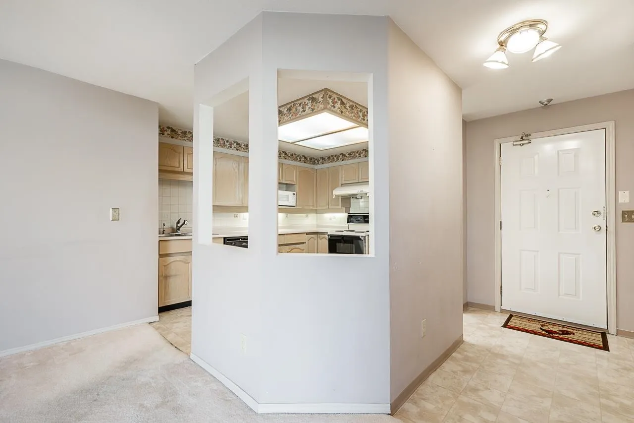 350 8611 Ackroyd Road
