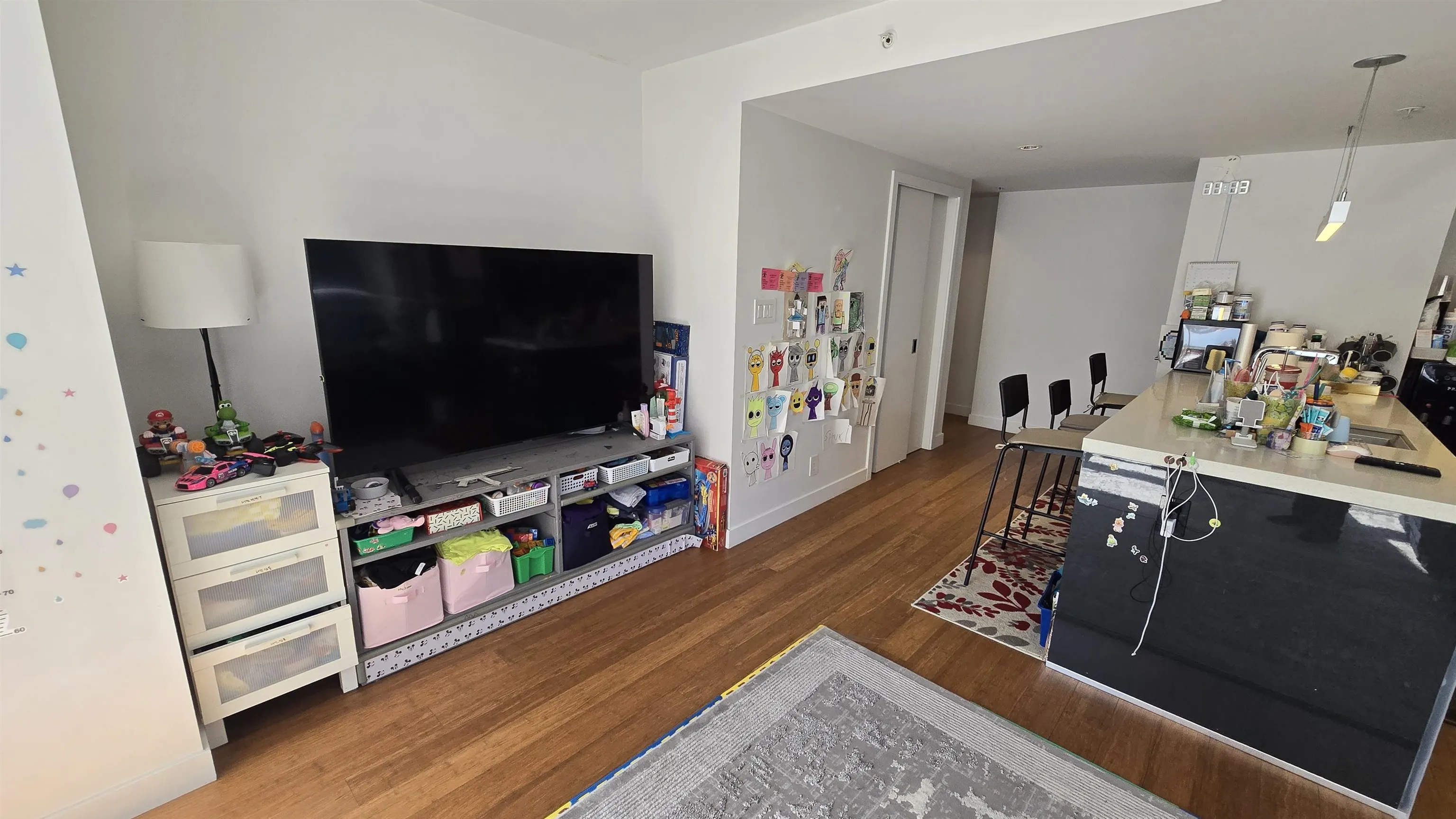 809 777 Richards Street