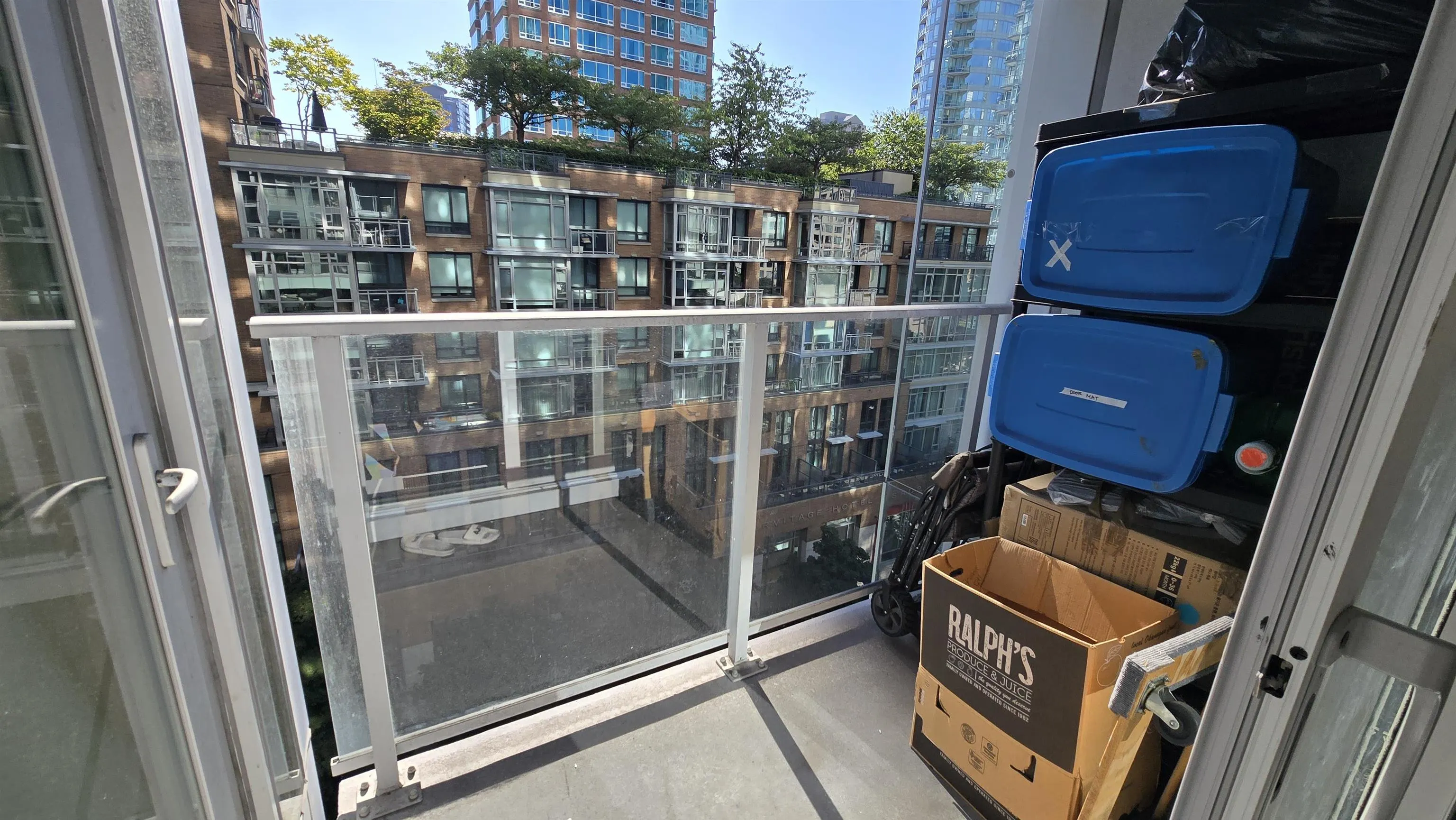 809 777 Richards Street