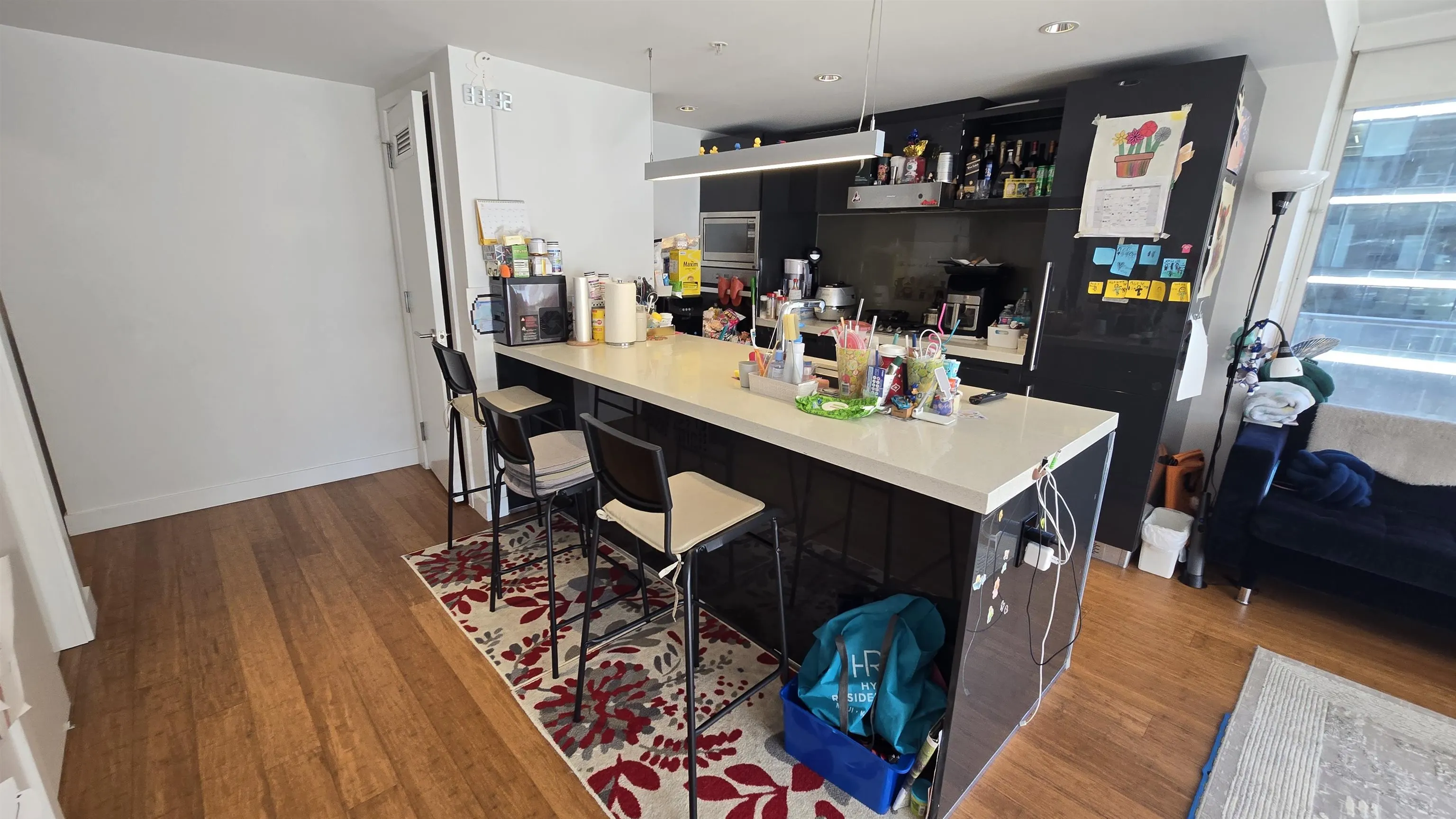 809 777 Richards Street