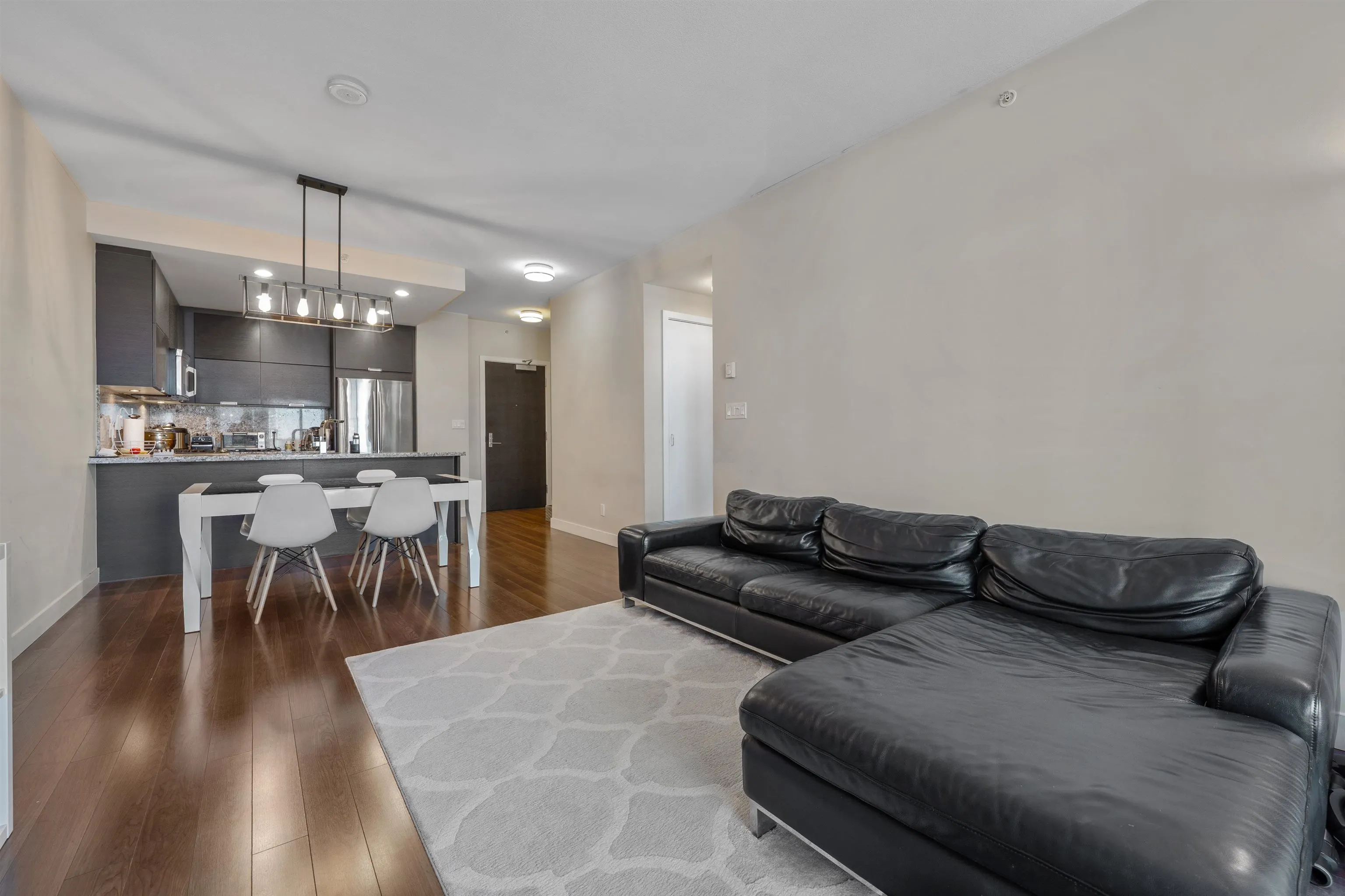 1506 2077 Rosser Avenue