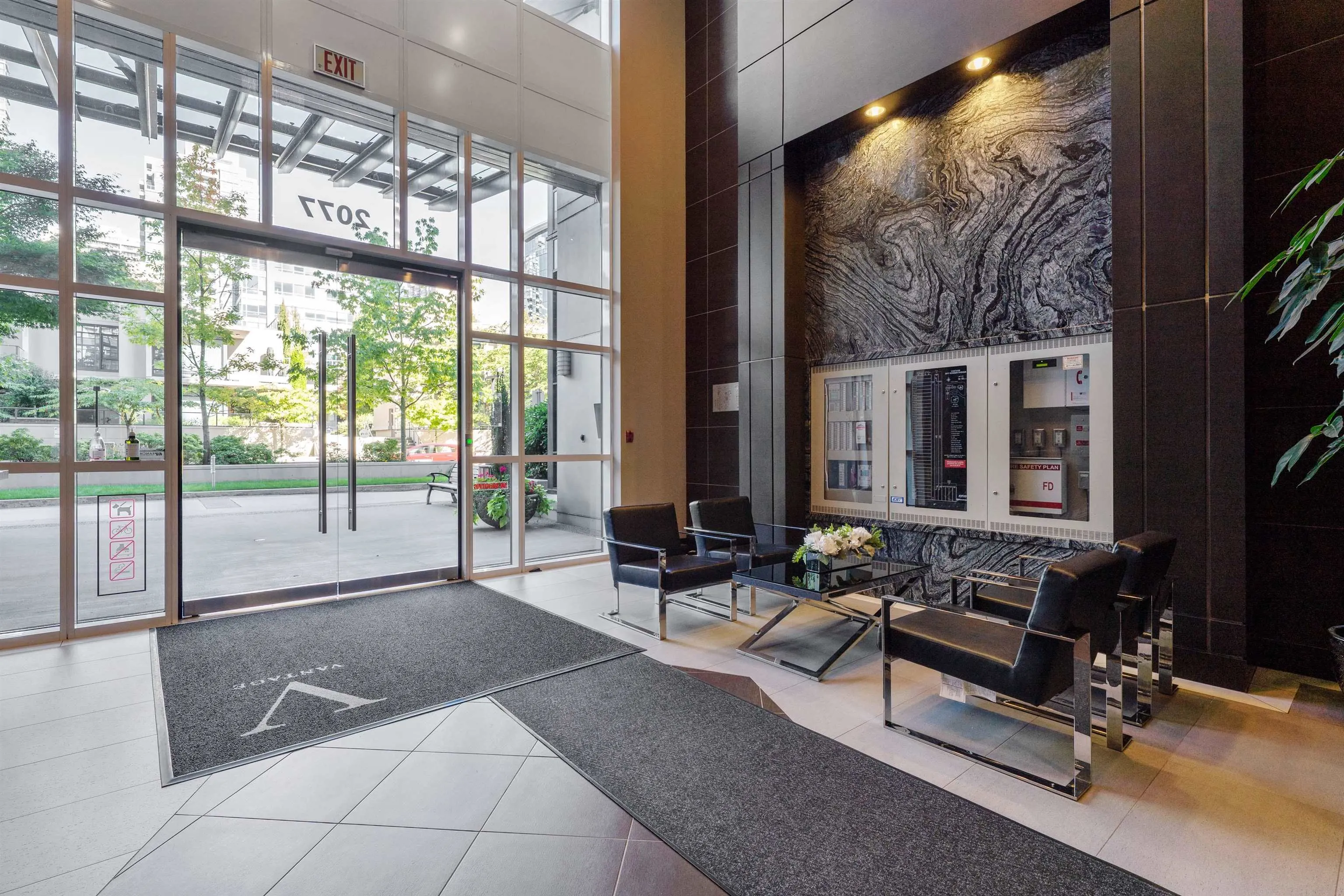 1506 2077 Rosser Avenue