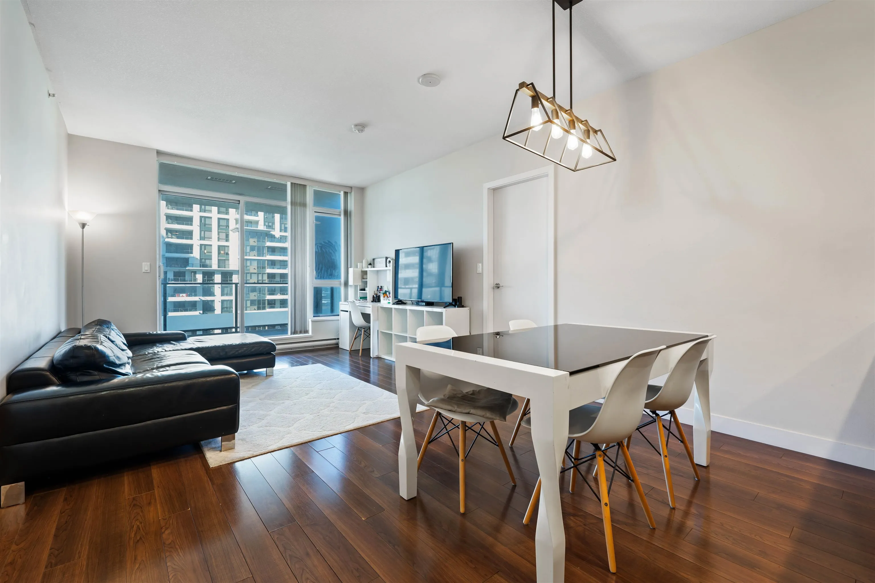 1506 2077 Rosser Avenue