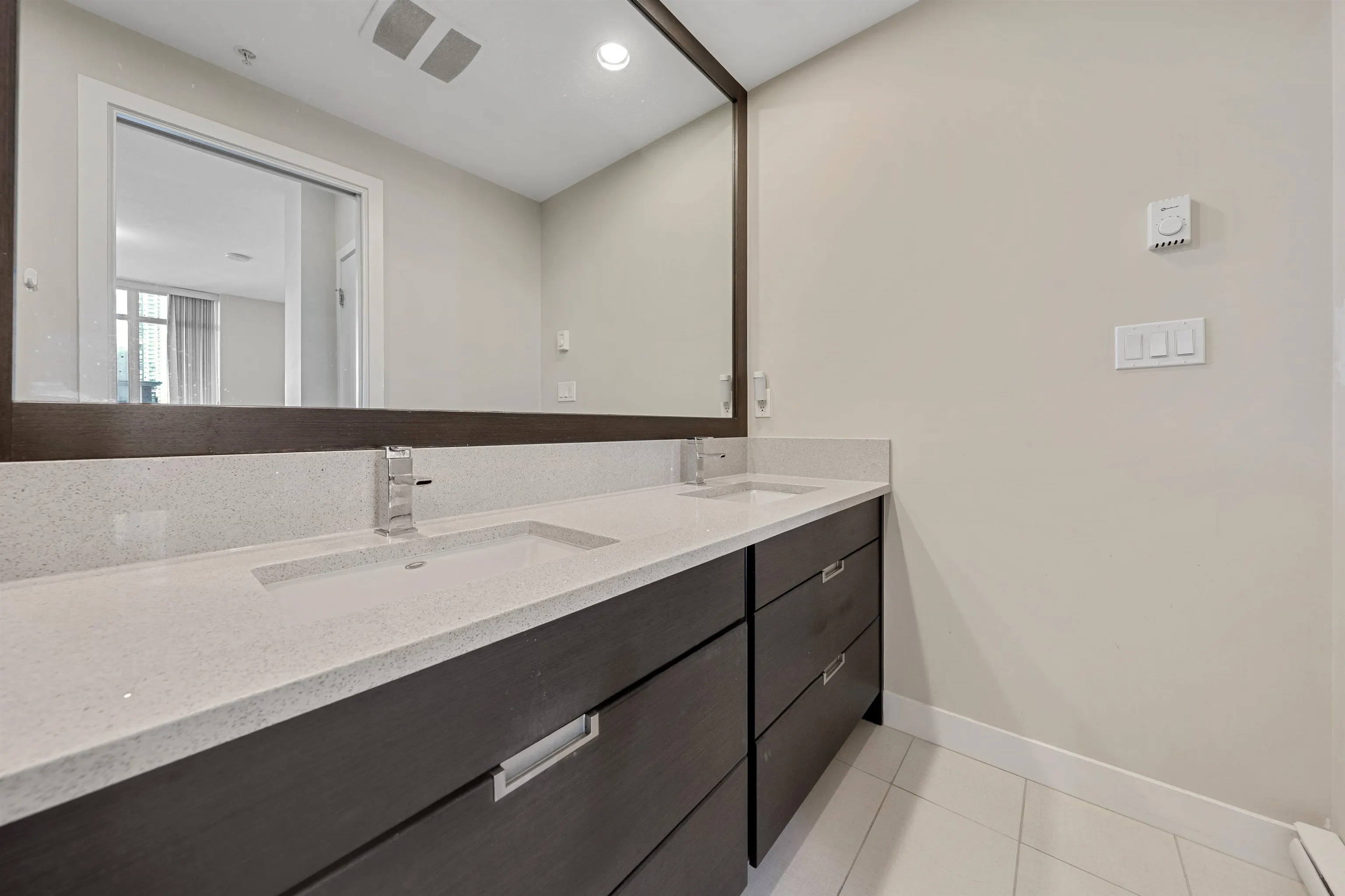 1506 2077 Rosser Avenue