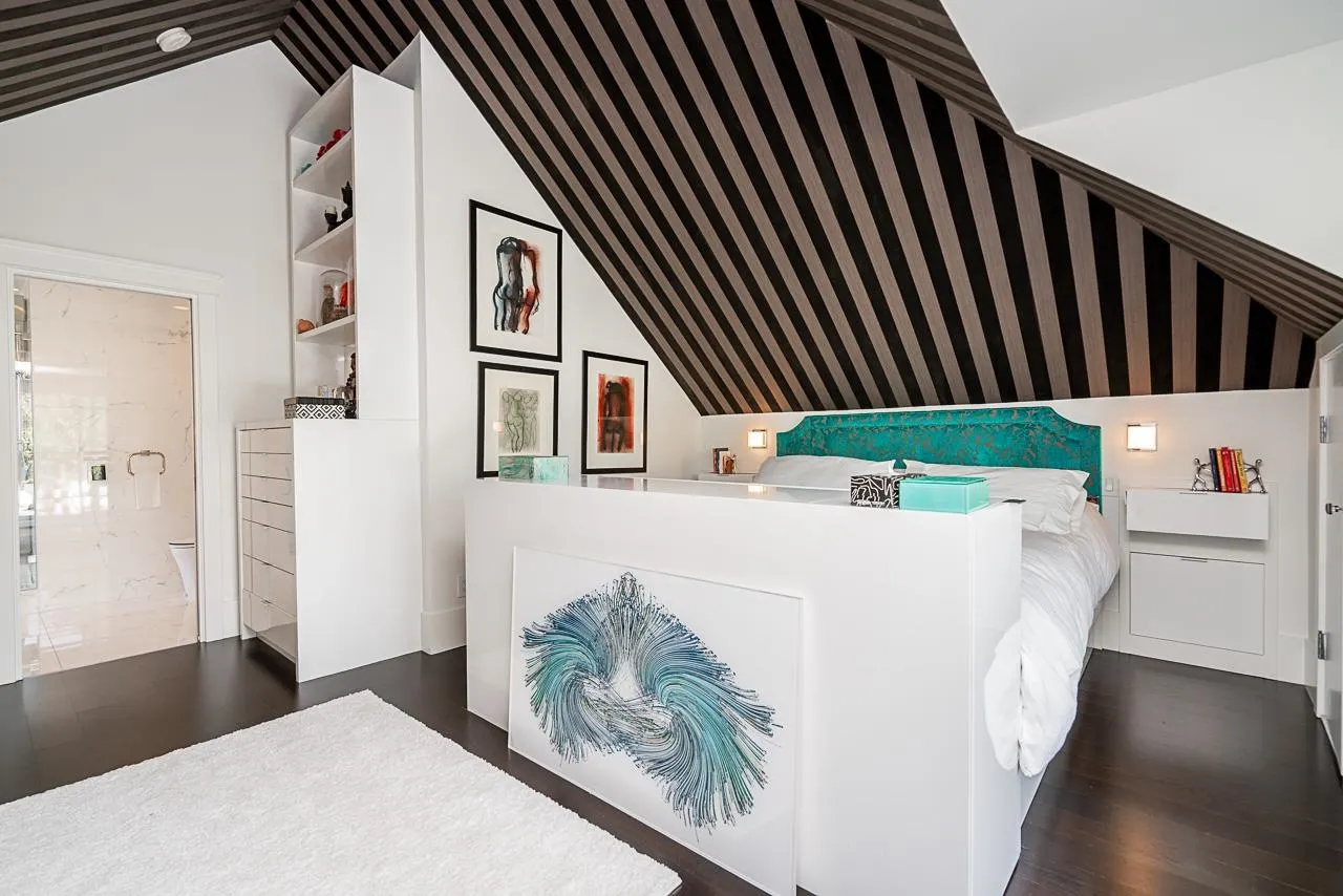 1638 Matthews Avenue