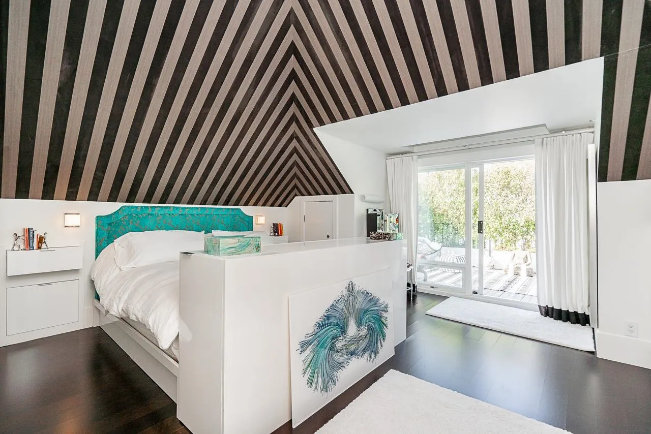 1638 Matthews Avenue