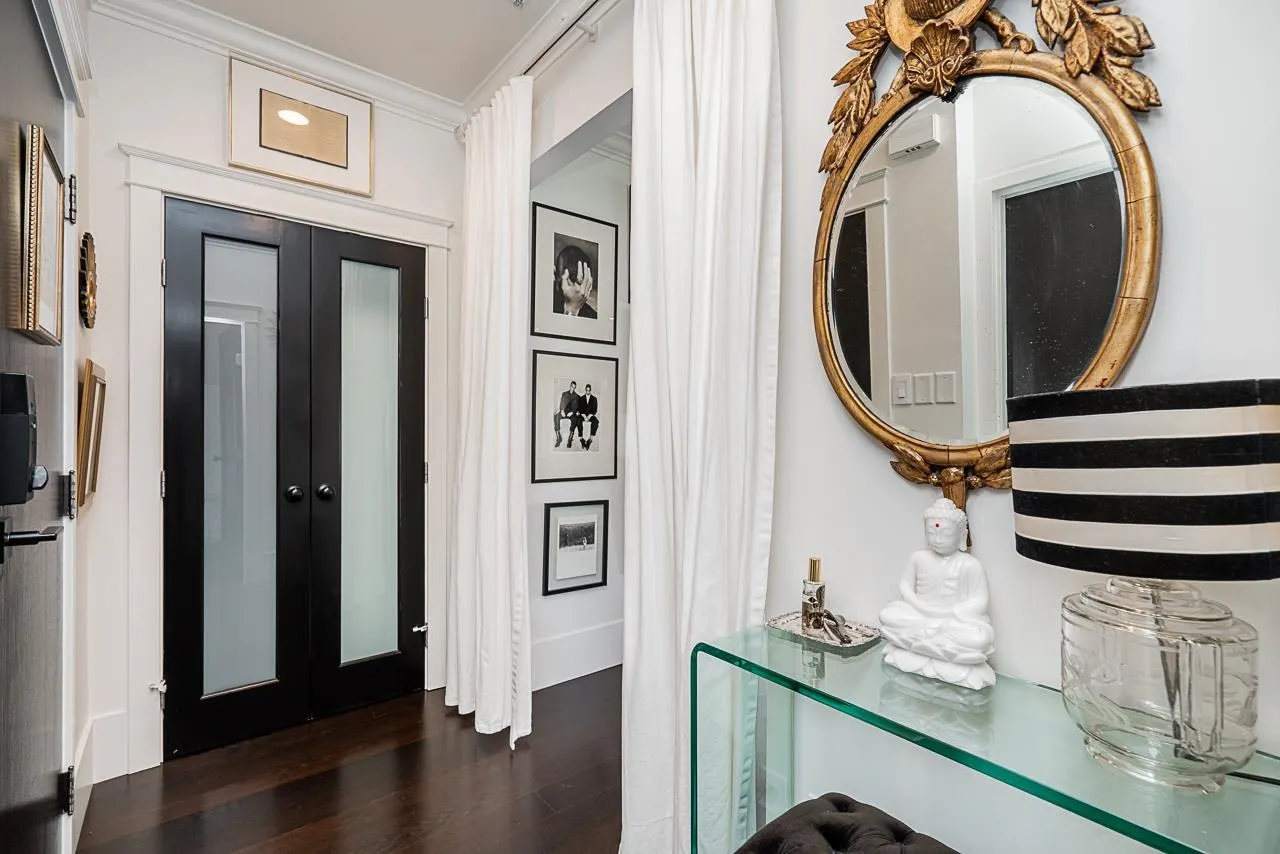 1638 Matthews Avenue