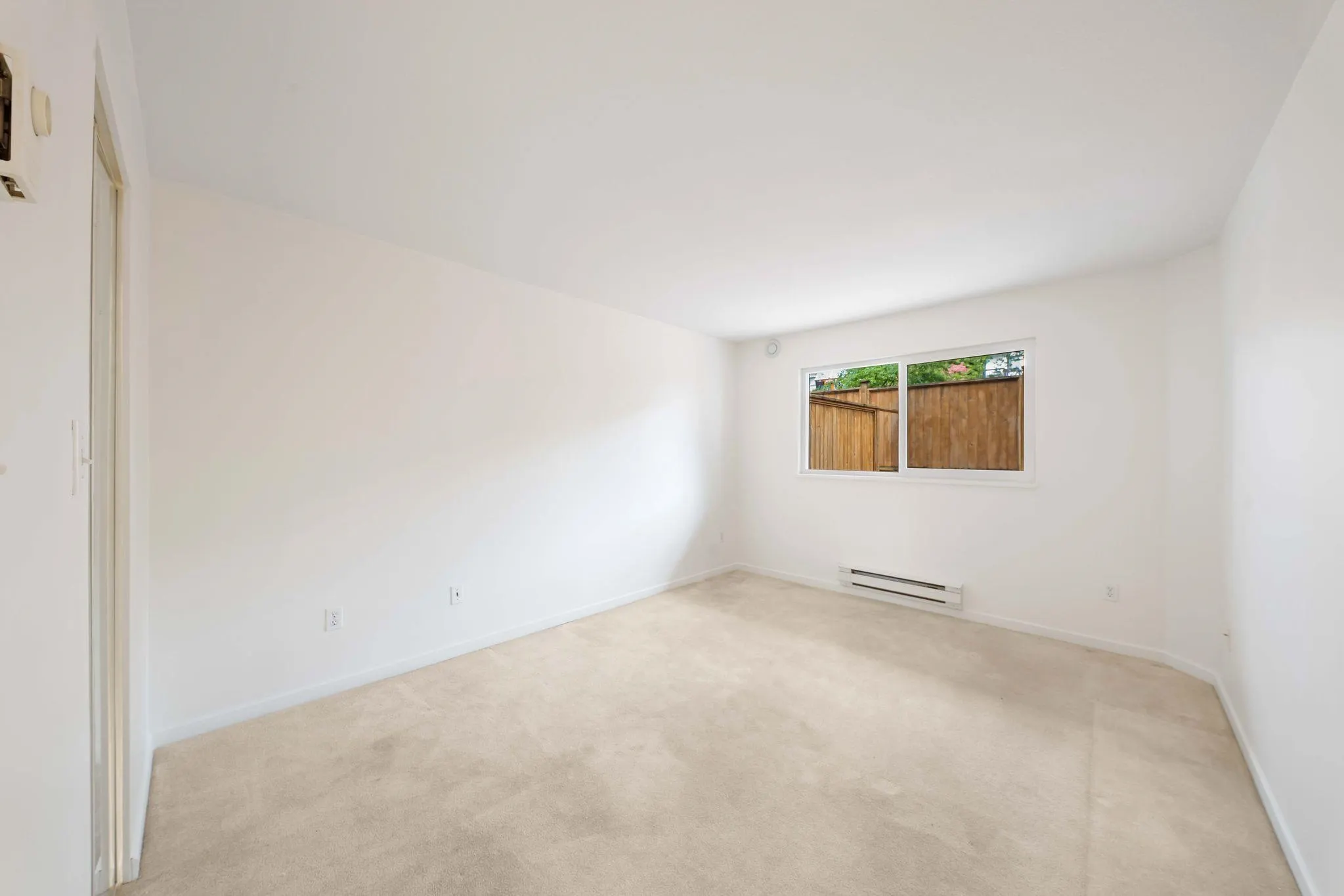 109 315 E 3rd Street