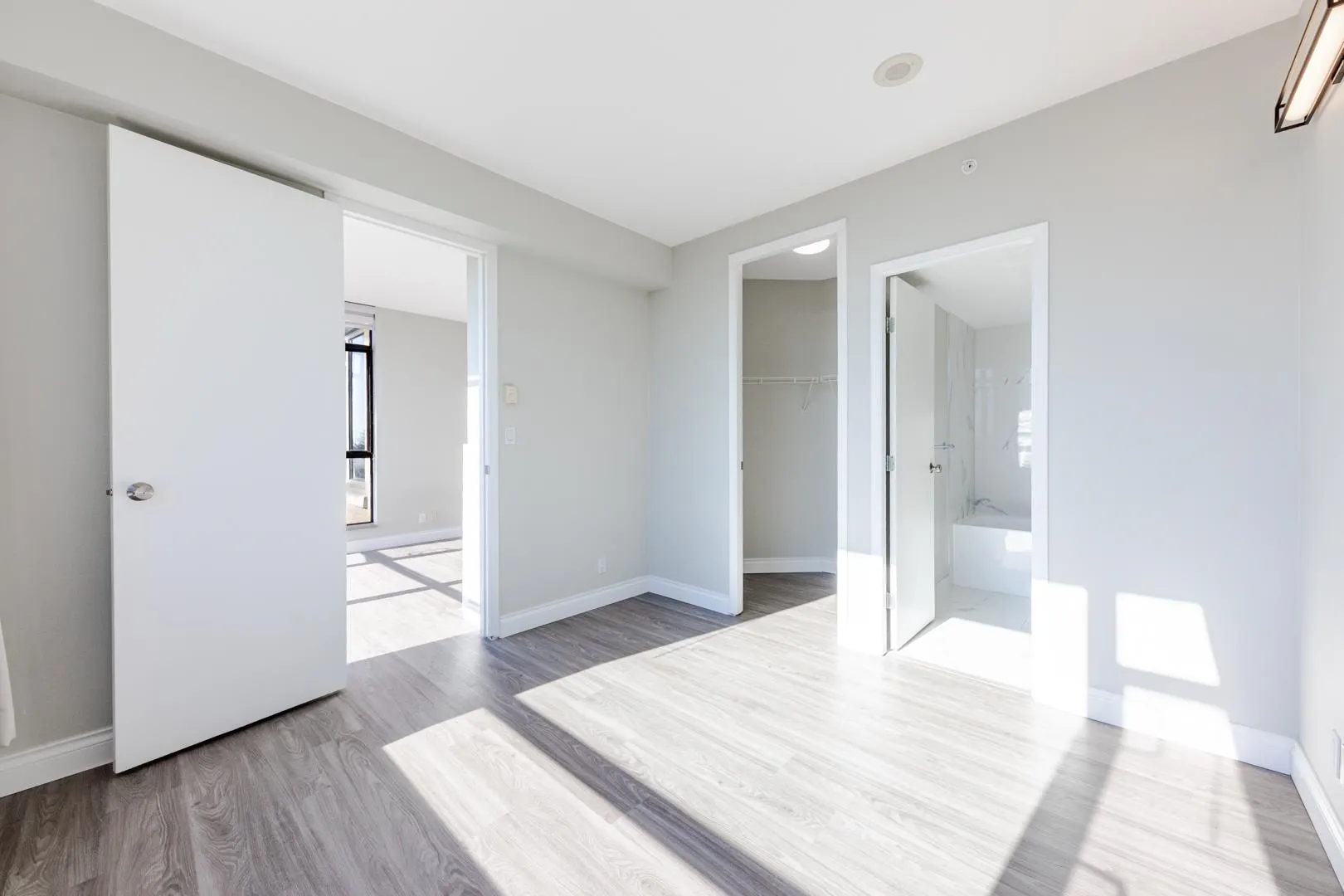 1001 7388 Sandborne Avenue